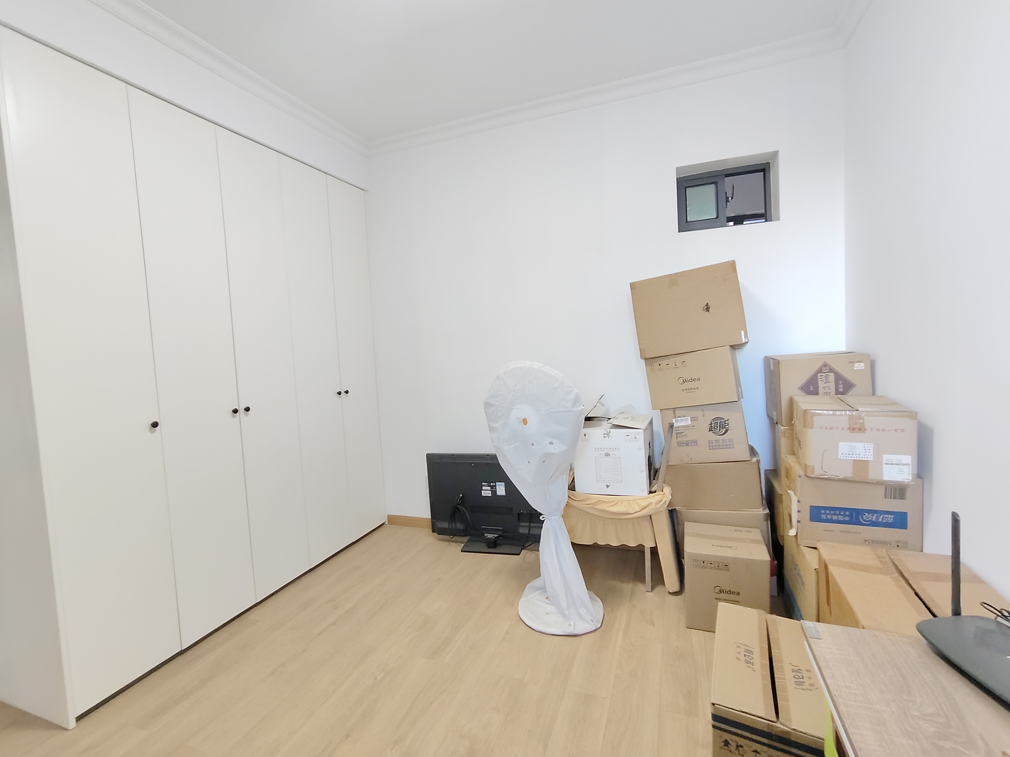 康雅苑  3室2厅1卫    1800.0元/月室内图