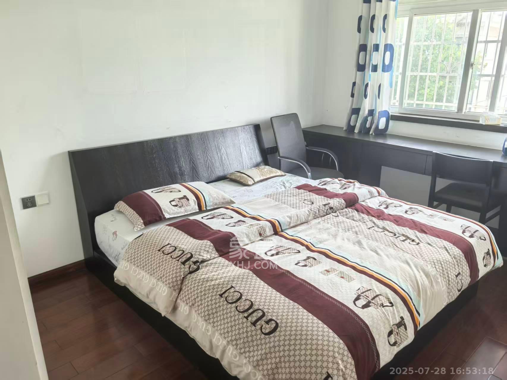 芙蓉区农村合作银行宿舍 3室2厅2卫 2500.0元/月 芙蓉区农村合作银行宿舍 3室2厅2卫 2500.0元/月室内图