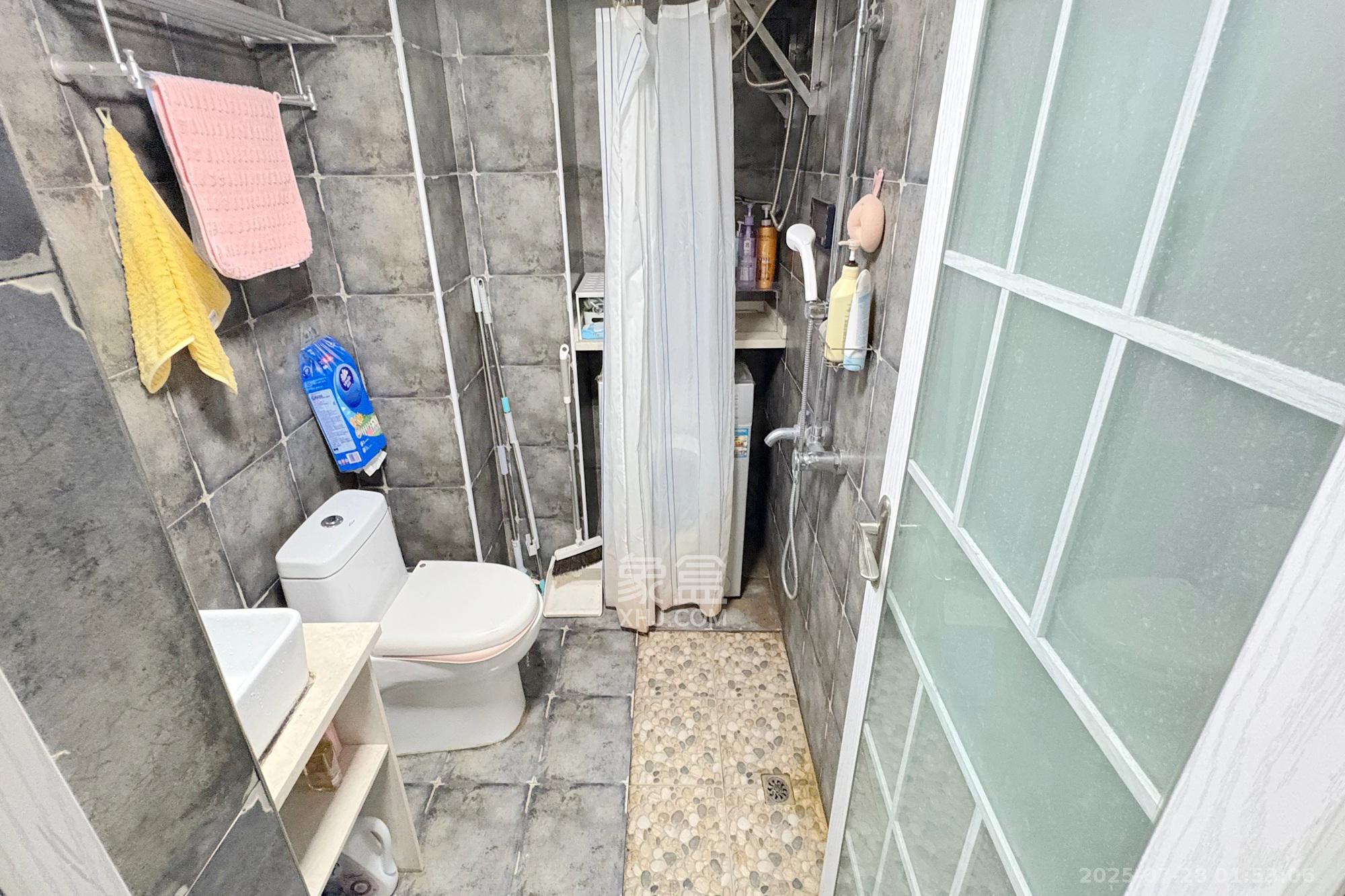 东宸19公馆 1室1厅1卫 35.0万 东宸19公馆 1室1厅1卫 35.0万卫生间