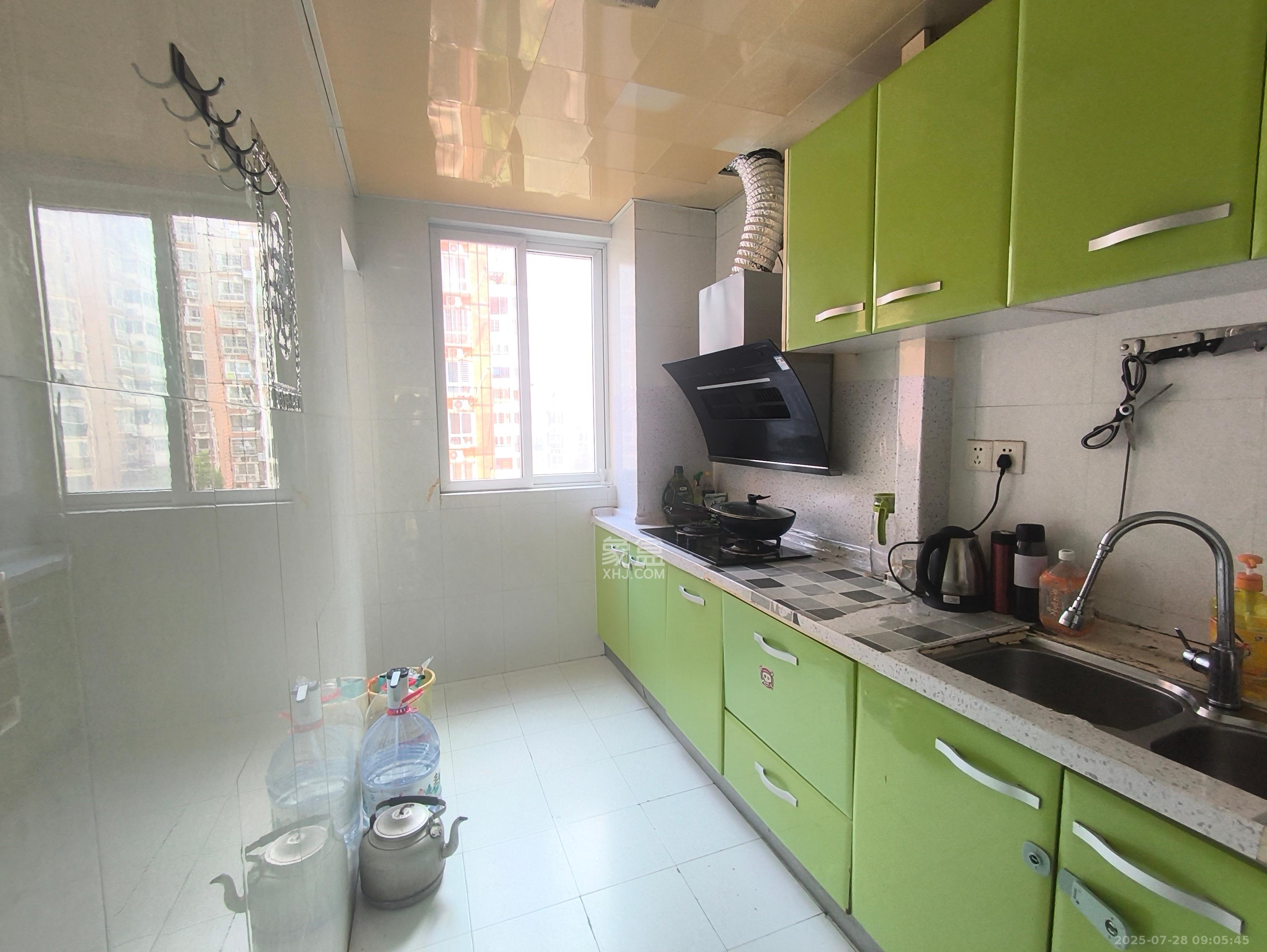 晶华美地 2室2厅2卫 1650.0元/月 晶华美地 2室2厅2卫 1650.0元/月室内图