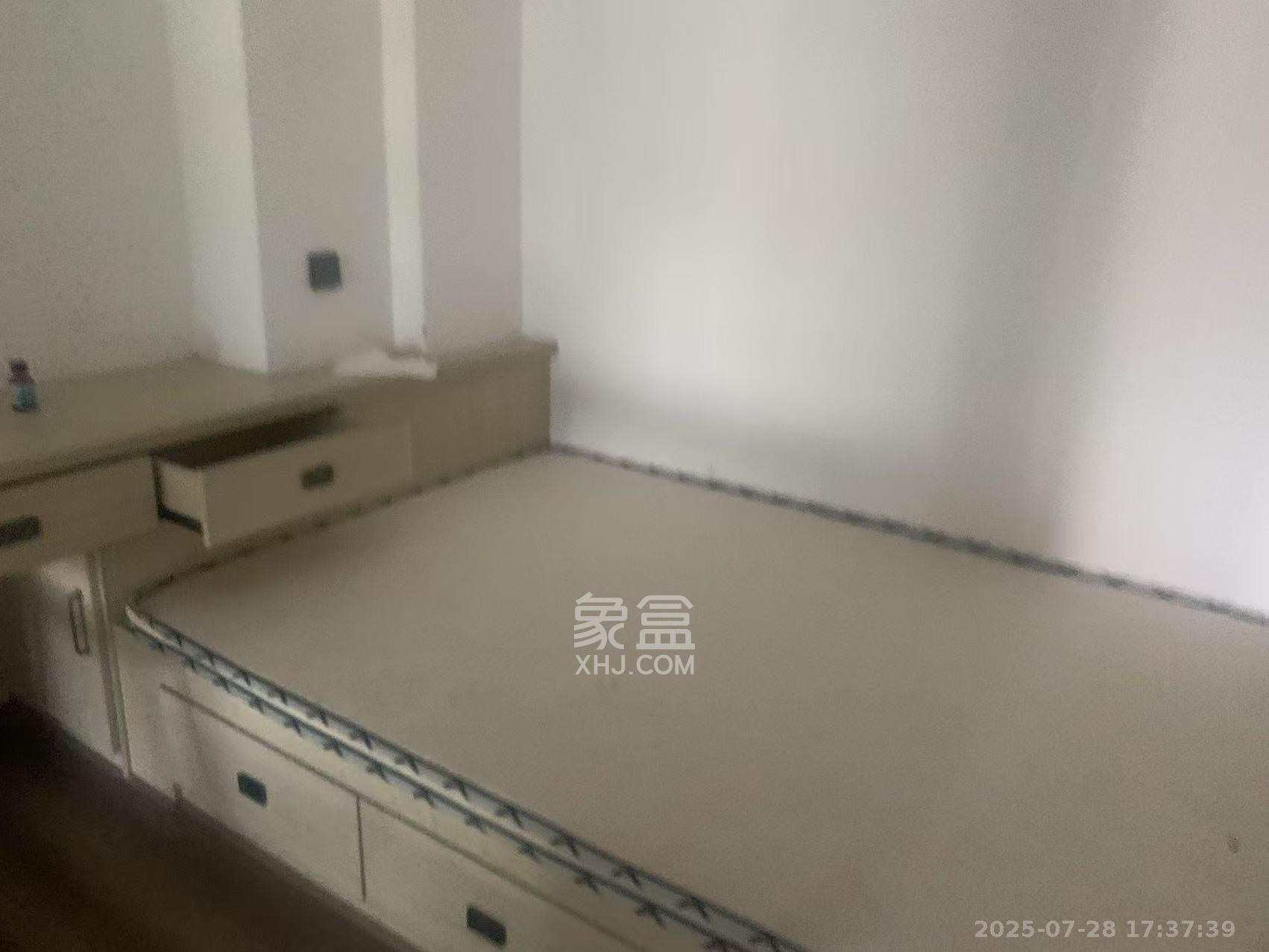 海伦春天  2室2厅1卫   1700.00元/月室内图