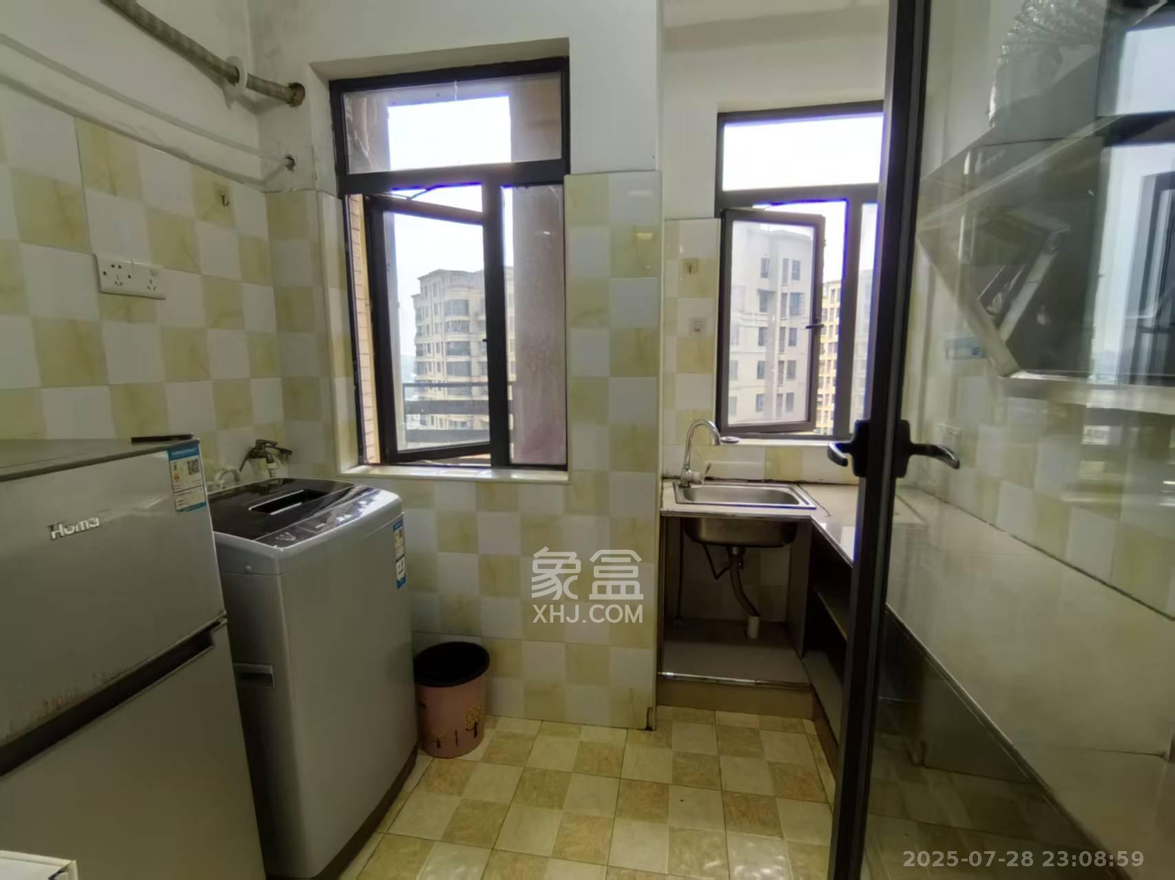 保利麓谷林语I区 1室1厅1卫 1300.0元/月 保利麓谷林语I区 1室1厅1卫 1300.0元/月室内图