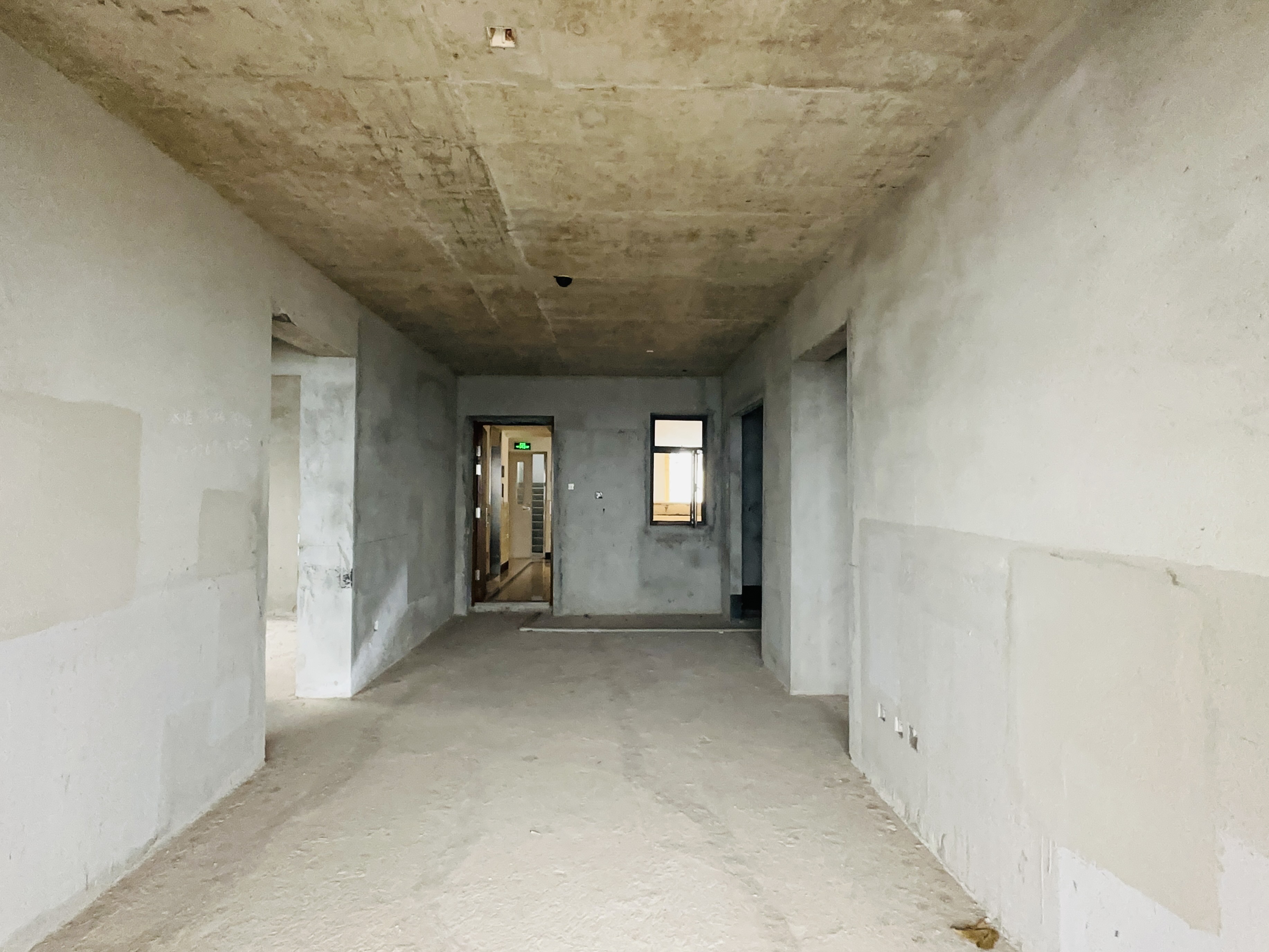 万达广场骏豪仕家(万达公馆) 3室2厅1卫 150.0万 万达广场骏豪仕家(万达公馆) 3室2厅1卫 150.0万客厅