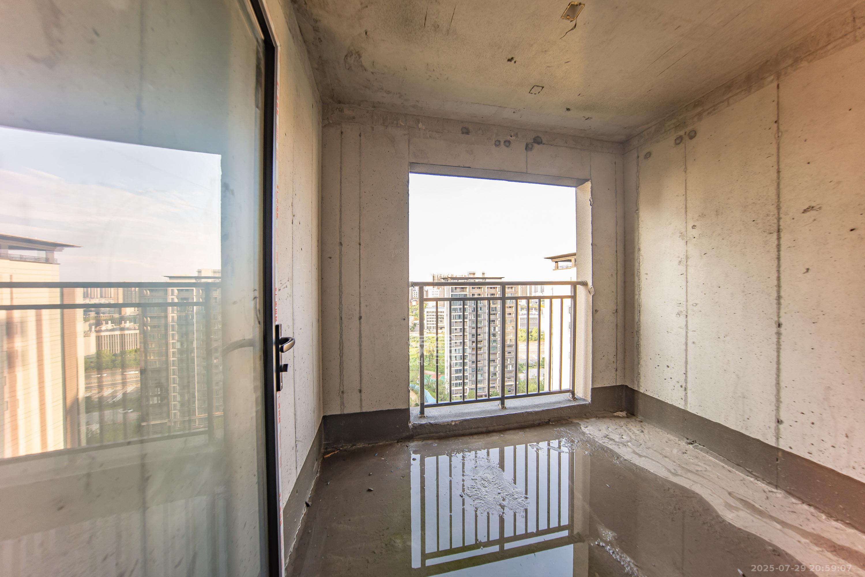 汉唐翰林府 4室2厅2卫 98.0万 汉唐翰林府 4室2厅2卫 98.0万卧室