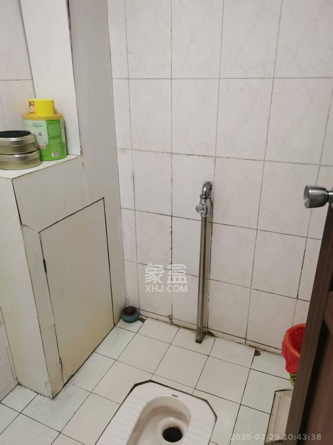 韭菜园商住楼 3室1厅1卫 3000.0元/月 韭菜园商住楼 3室1厅1卫 3000.0元/月室内图