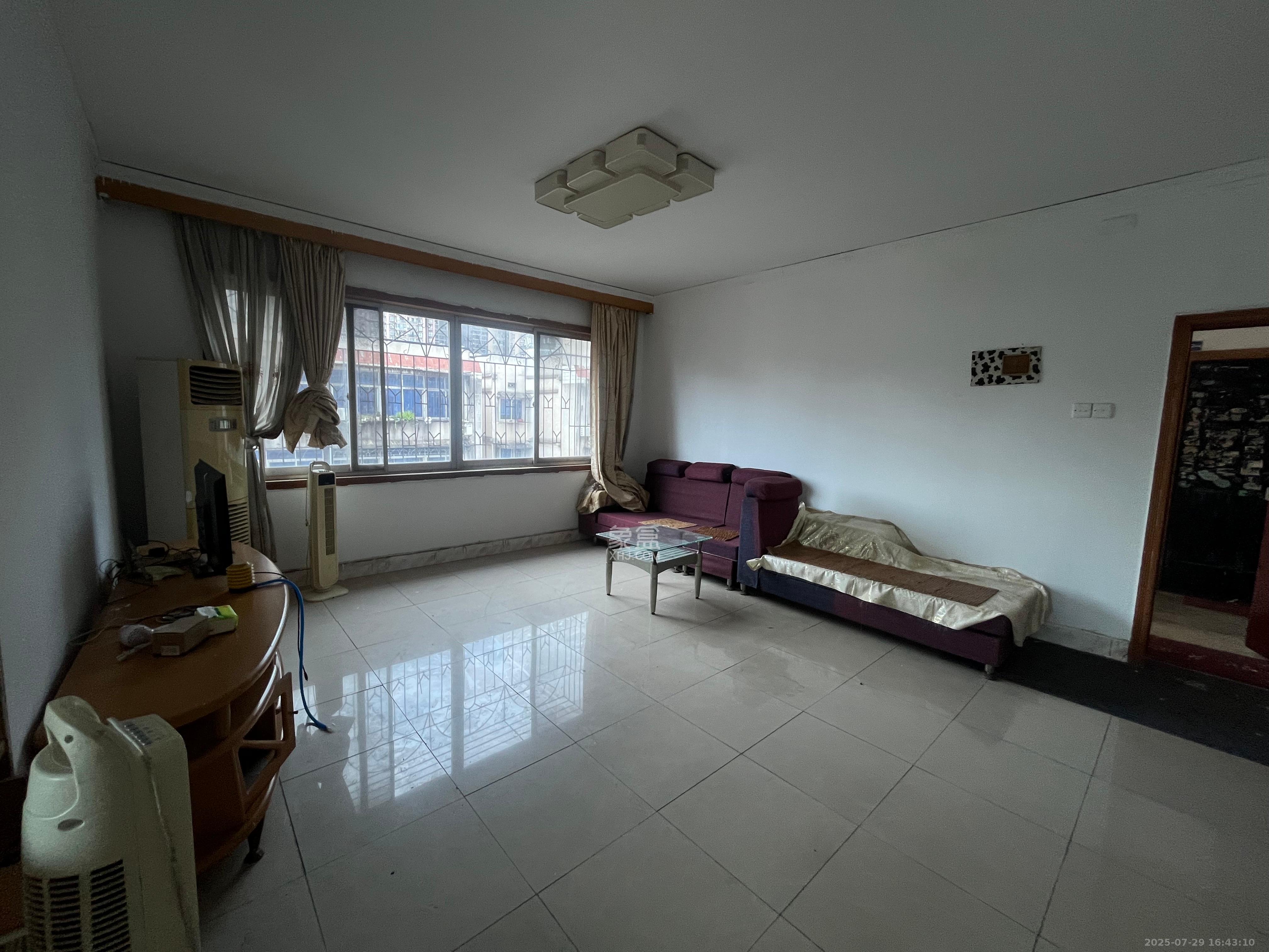 长沙市邮政宿舍(古汉邮局宿舍)  3室2厅2卫    1200.0元/月 长沙市邮政宿舍(古汉邮局宿舍)  3室2厅2卫    1200.0元/月室内图