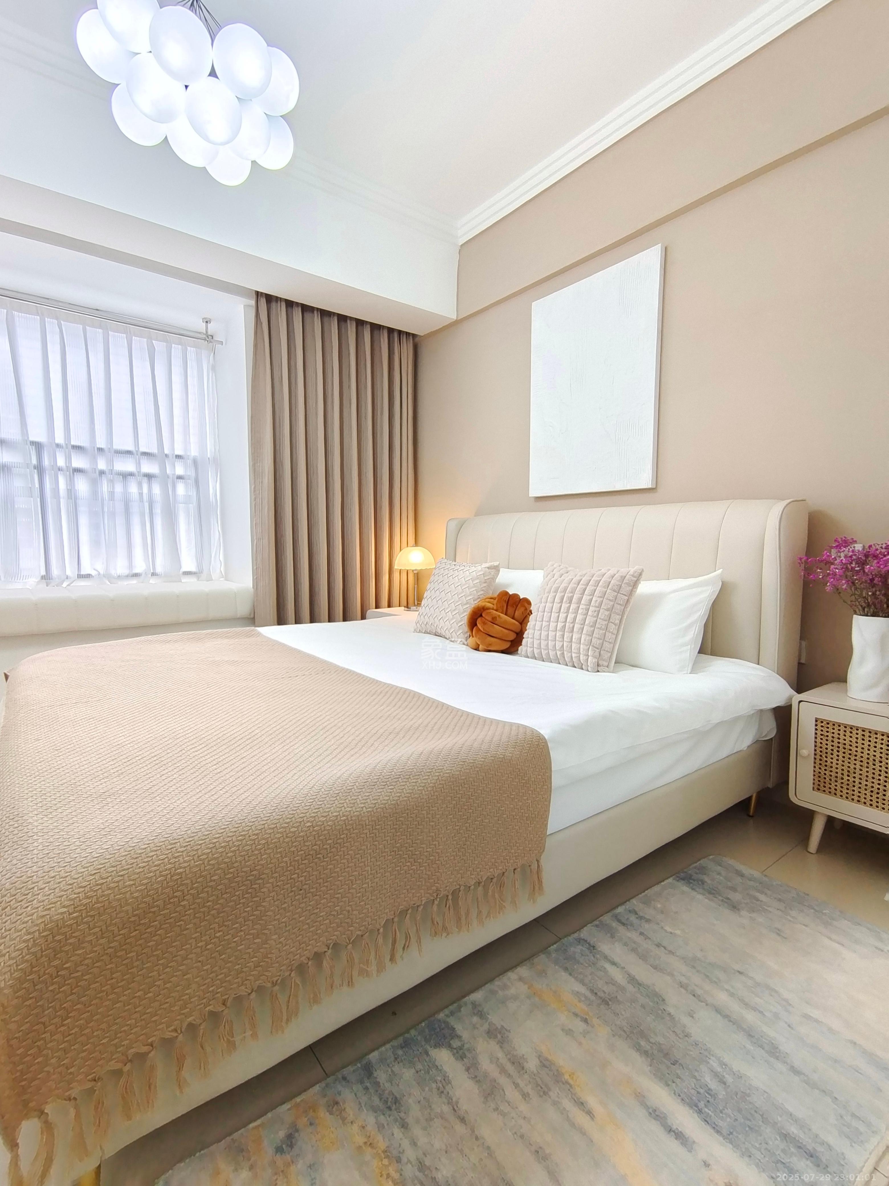 西子一间  1室1厅1卫    2280.0元/月室内图