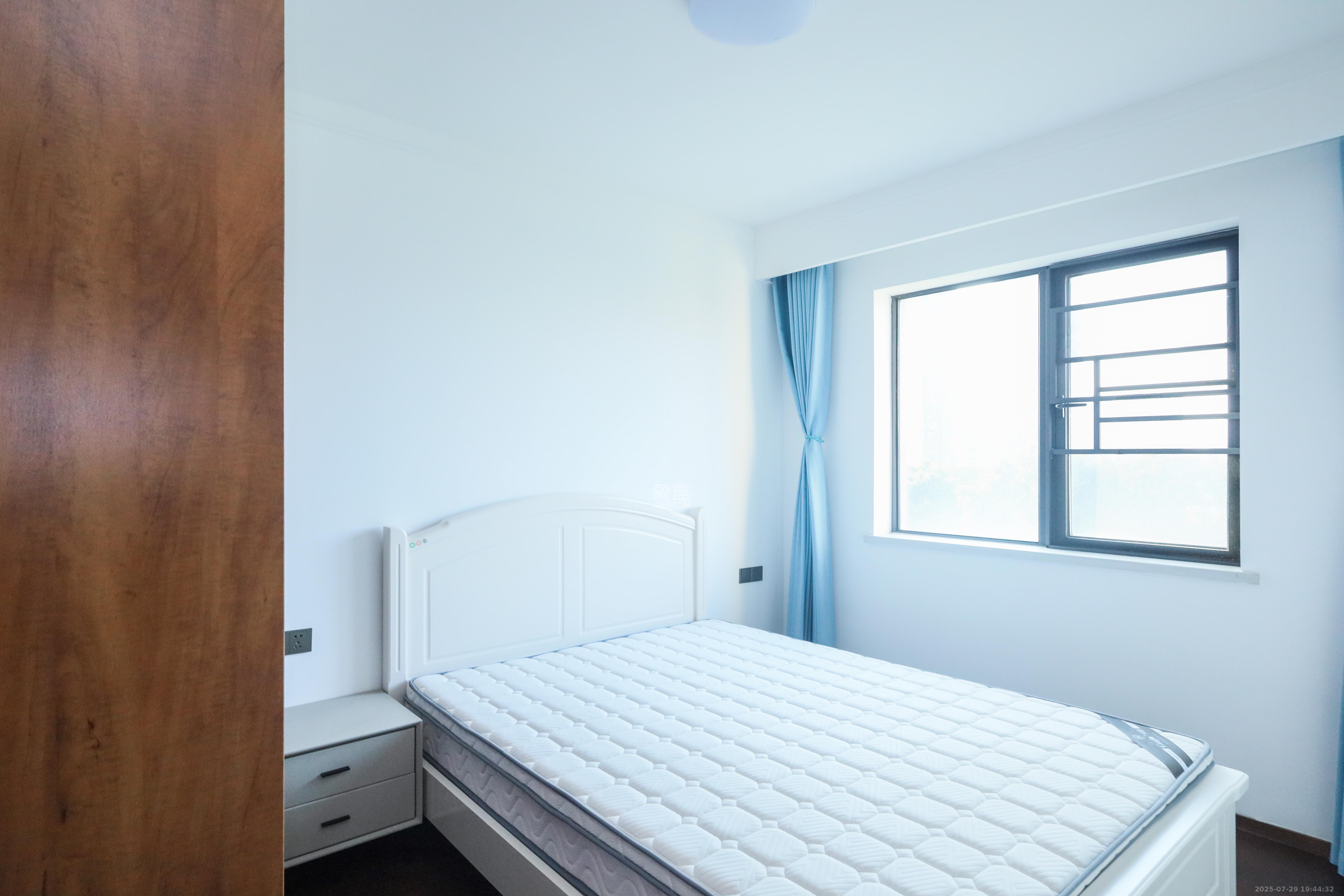 梅溪悦章 4室2厅2卫 170.0万 梅溪悦章 4室2厅2卫 170.0万卧室