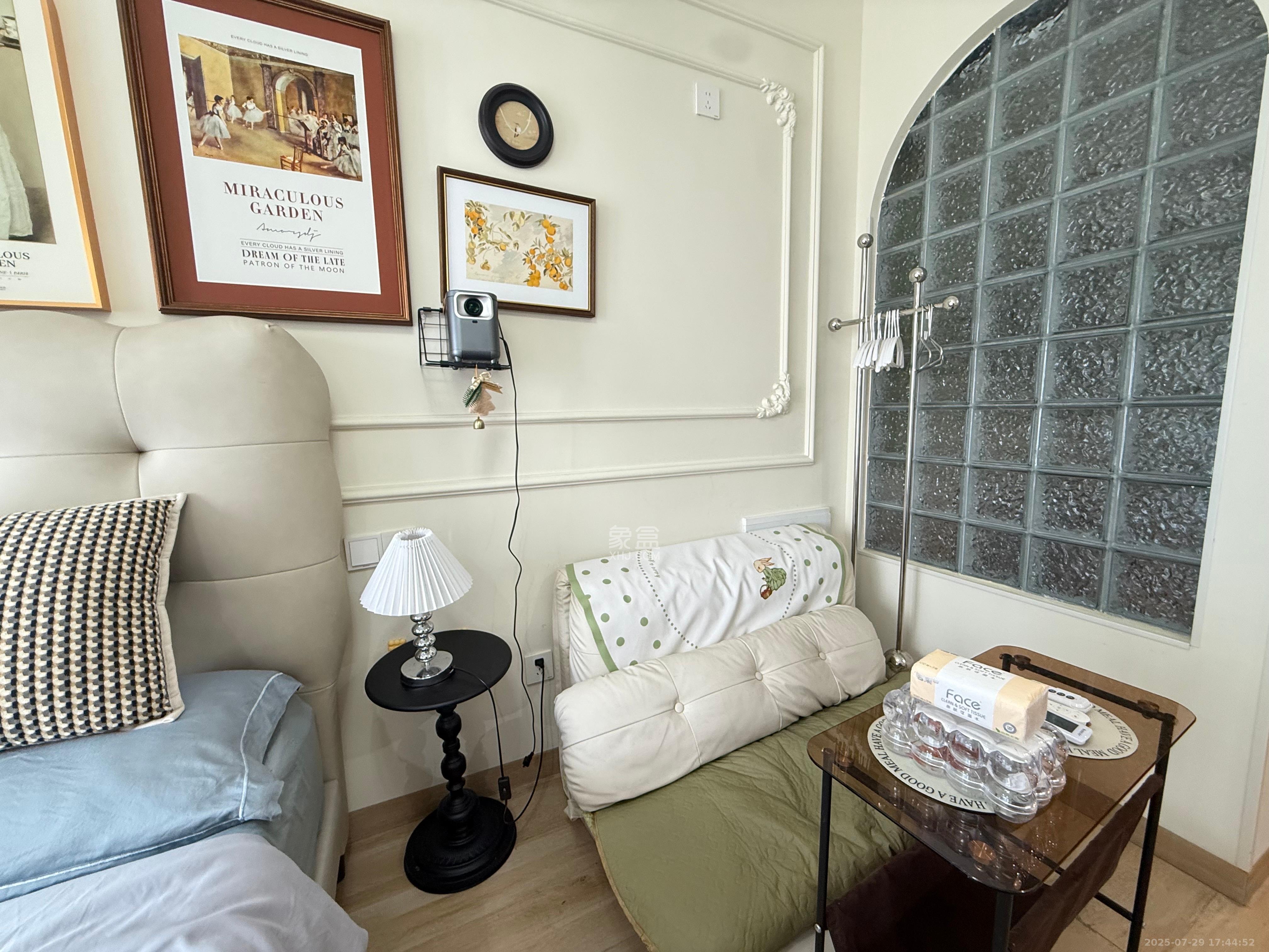 保利天禧EF区  1室0厅0卫    2100.0元/月 保利天禧EF区  1室0厅0卫    2100.0元/月室内图