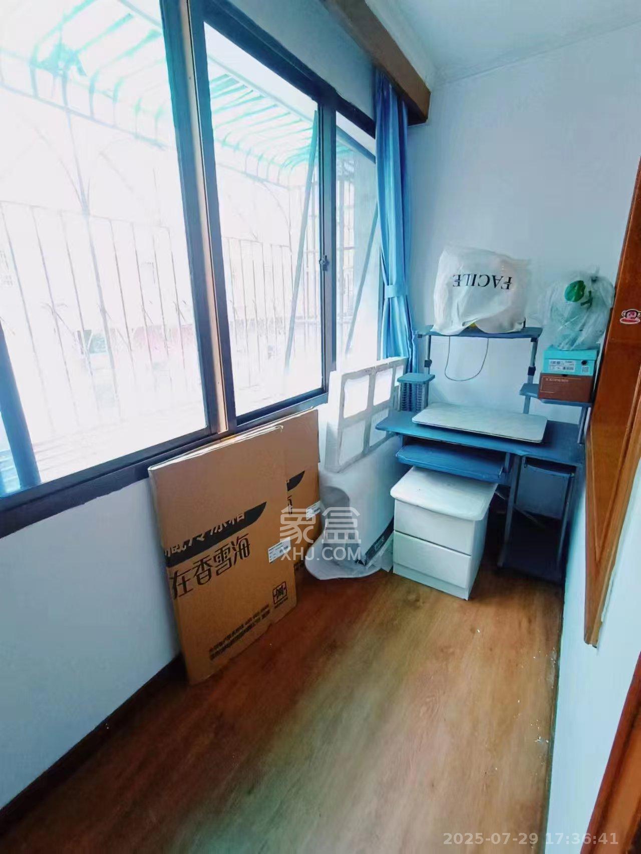 曙光路友阿宿舍  2室1厅1卫    1600.0元/月室内图