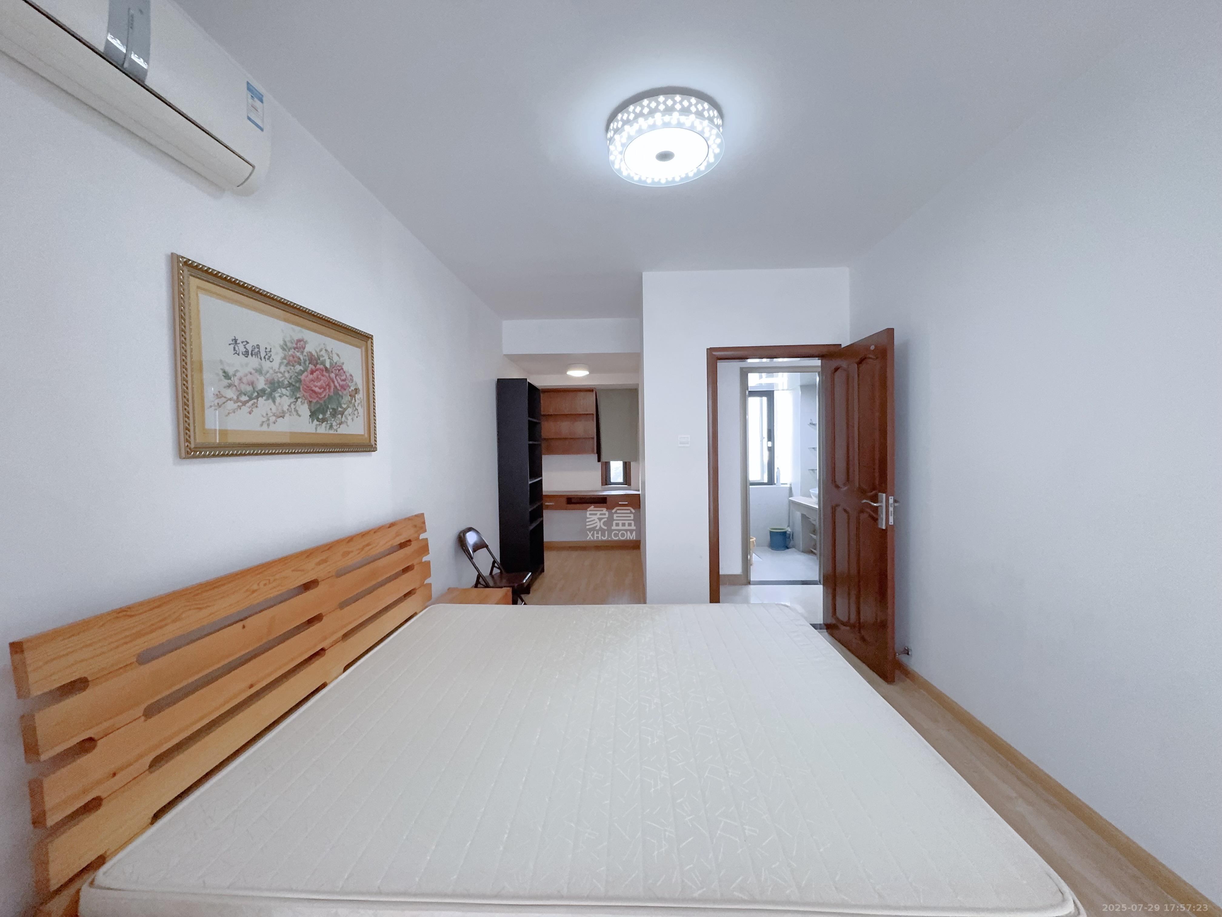 博林金谷  4室2厅3卫    3500.0元/月室内图