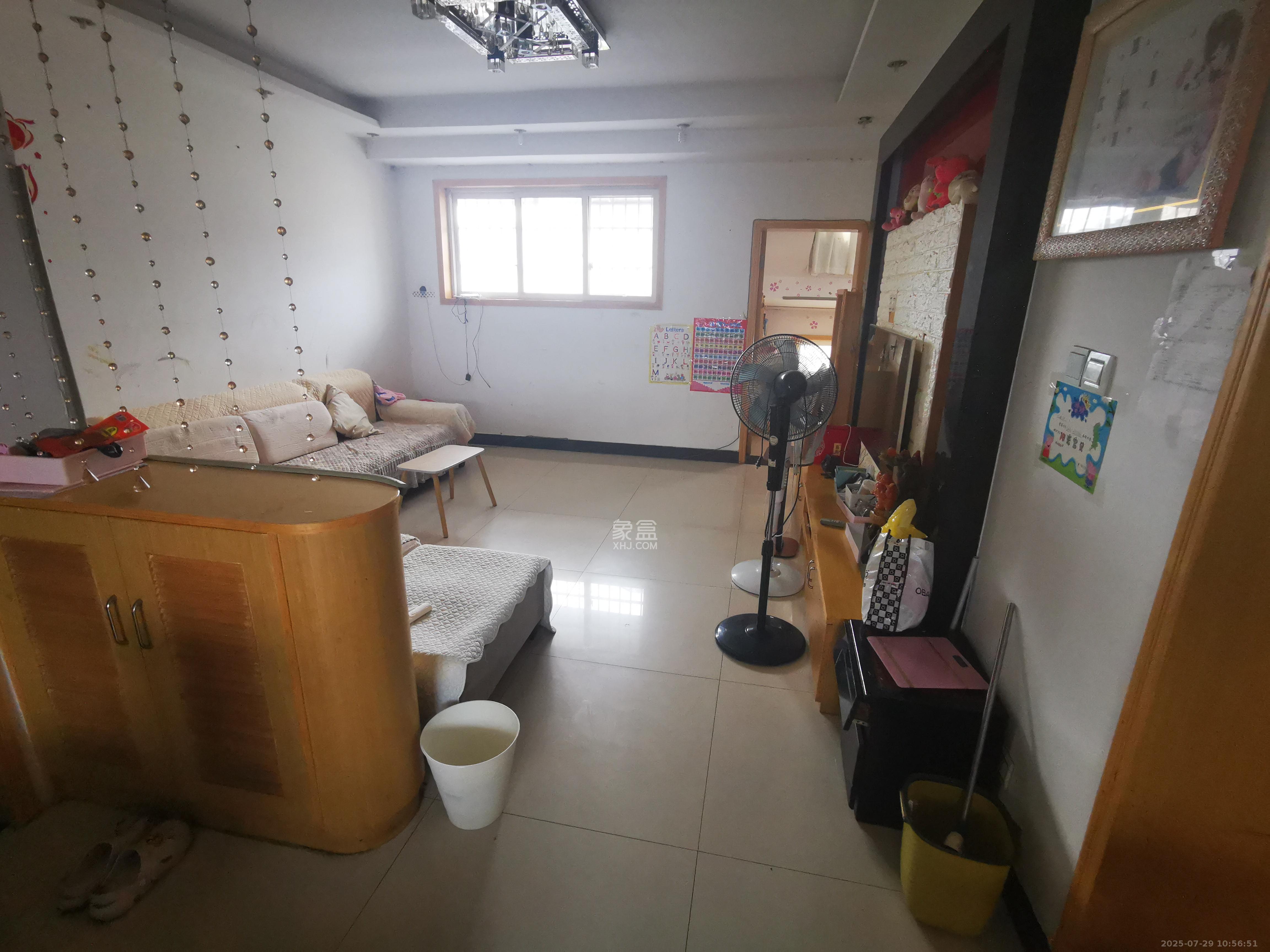 鄱阳小区 2室2厅1卫 1000.0元/月 鄱阳小区 2室2厅1卫 1000.0元/月室内图