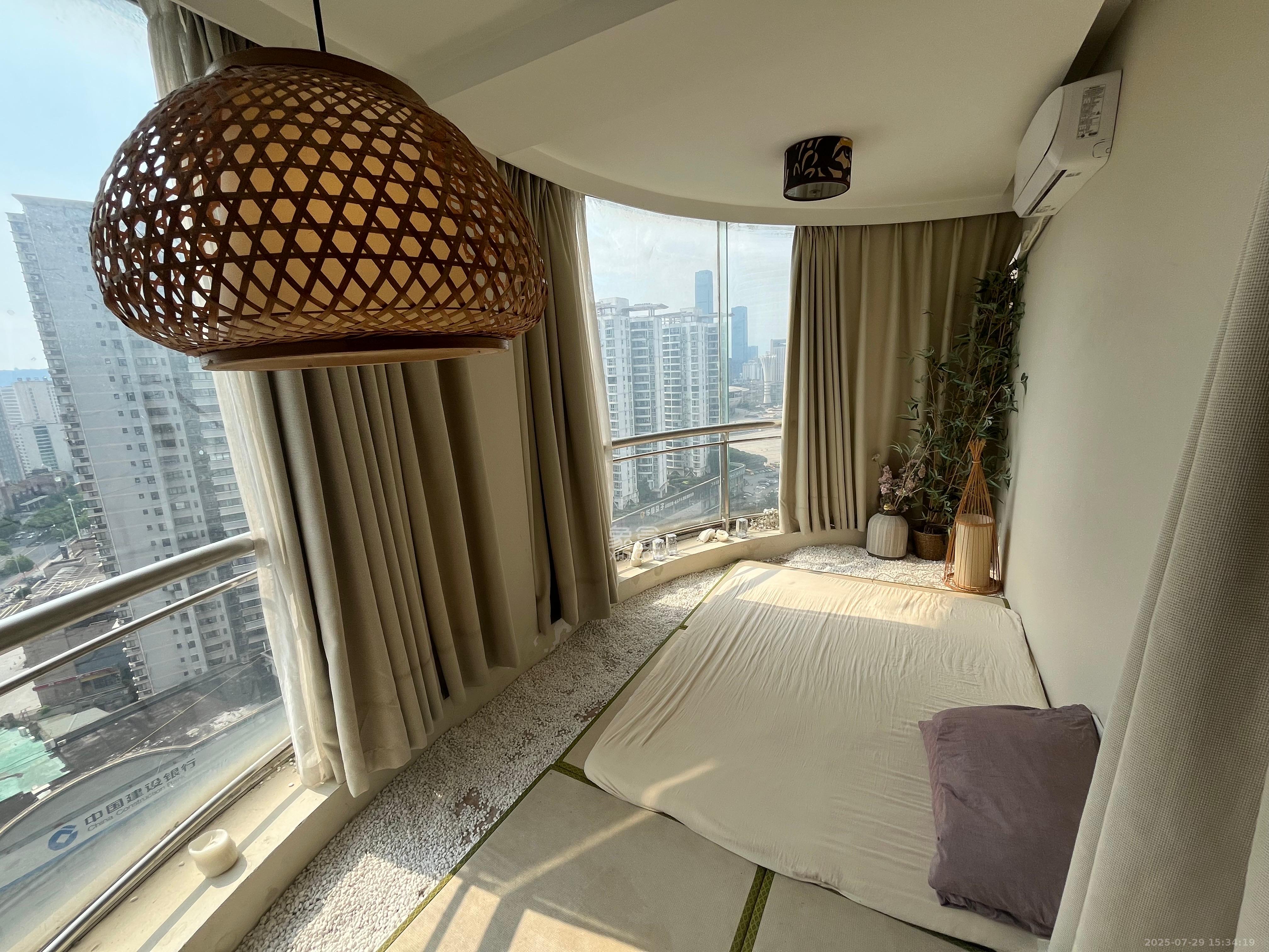 都市阳光大厦 3室2厅1卫 6000.0元/月 都市阳光大厦 3室2厅1卫 6000.0元/月室内图