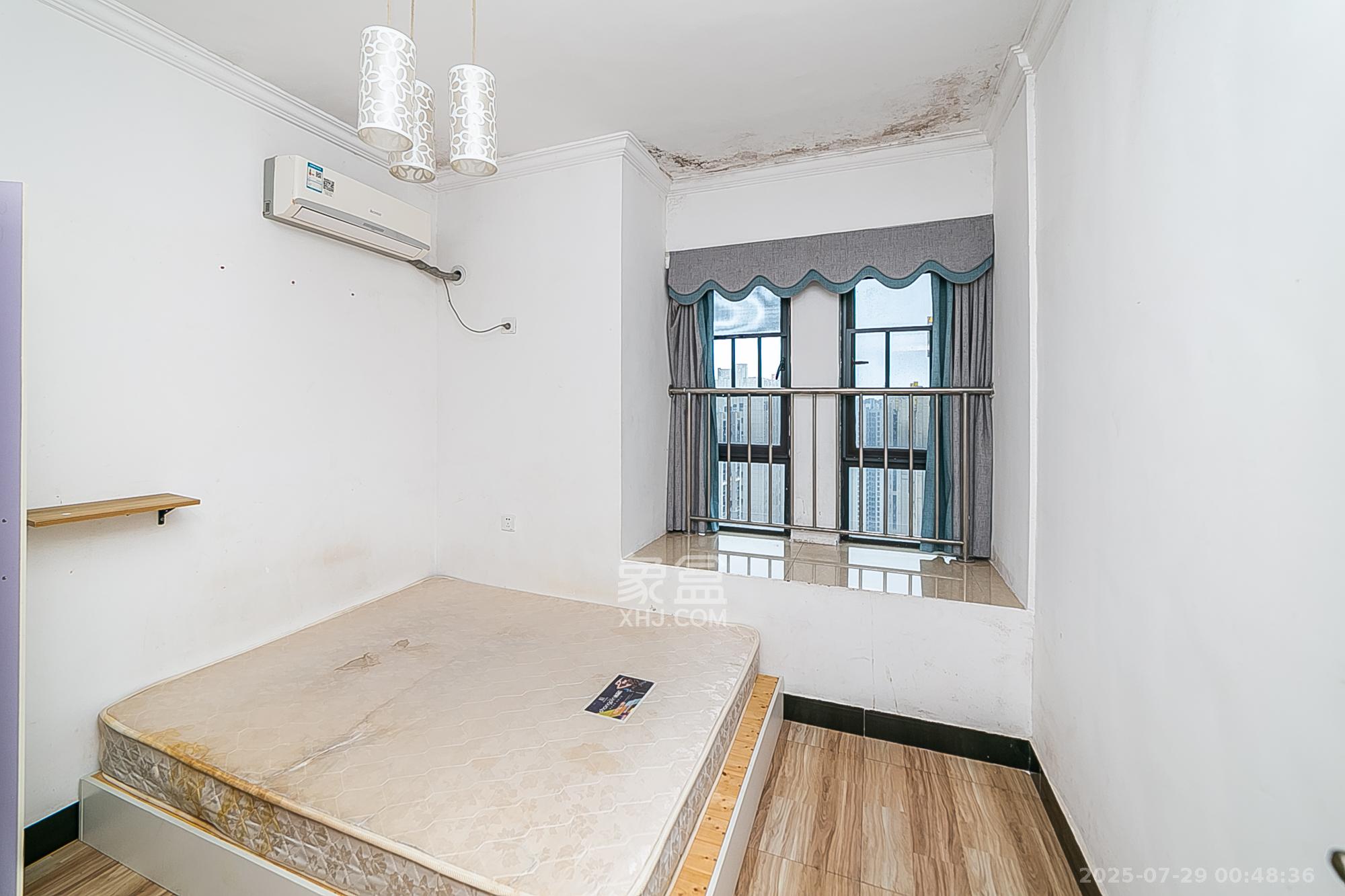 天鸿天府(天鸿中央大院)  2室1厅1卫    40.0万 天鸿天府(天鸿中央大院)  2室1厅1卫    40.0万卧室