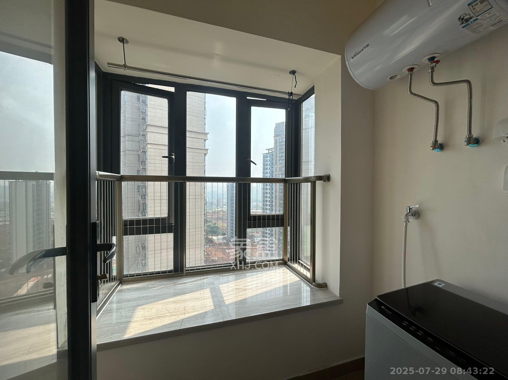 恒大上林苑  1室1厅1卫    2100.0元/月 恒大上林苑  1室1厅1卫    2100.0元/月室内图1