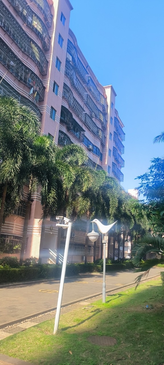 气象局宿舍(海府路60号)  3室2厅1卫    135.0万 气象局宿舍(海府路60号)  3室2厅1卫    135.0万客厅