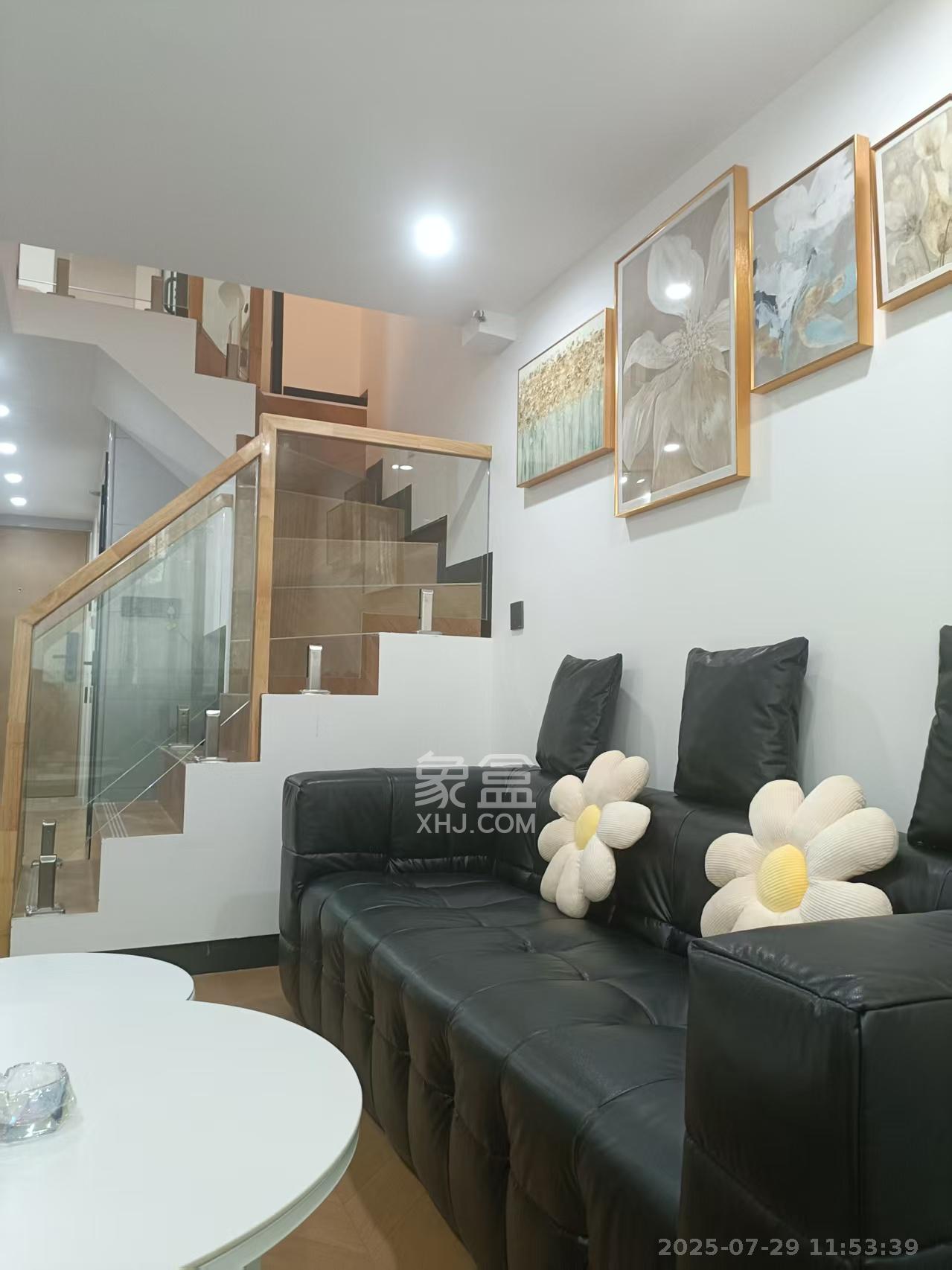 珠江花城好世界 1室0厅0卫 2300.0元/月 珠江花城好世界 1室0厅0卫 2300.0元/月室内图