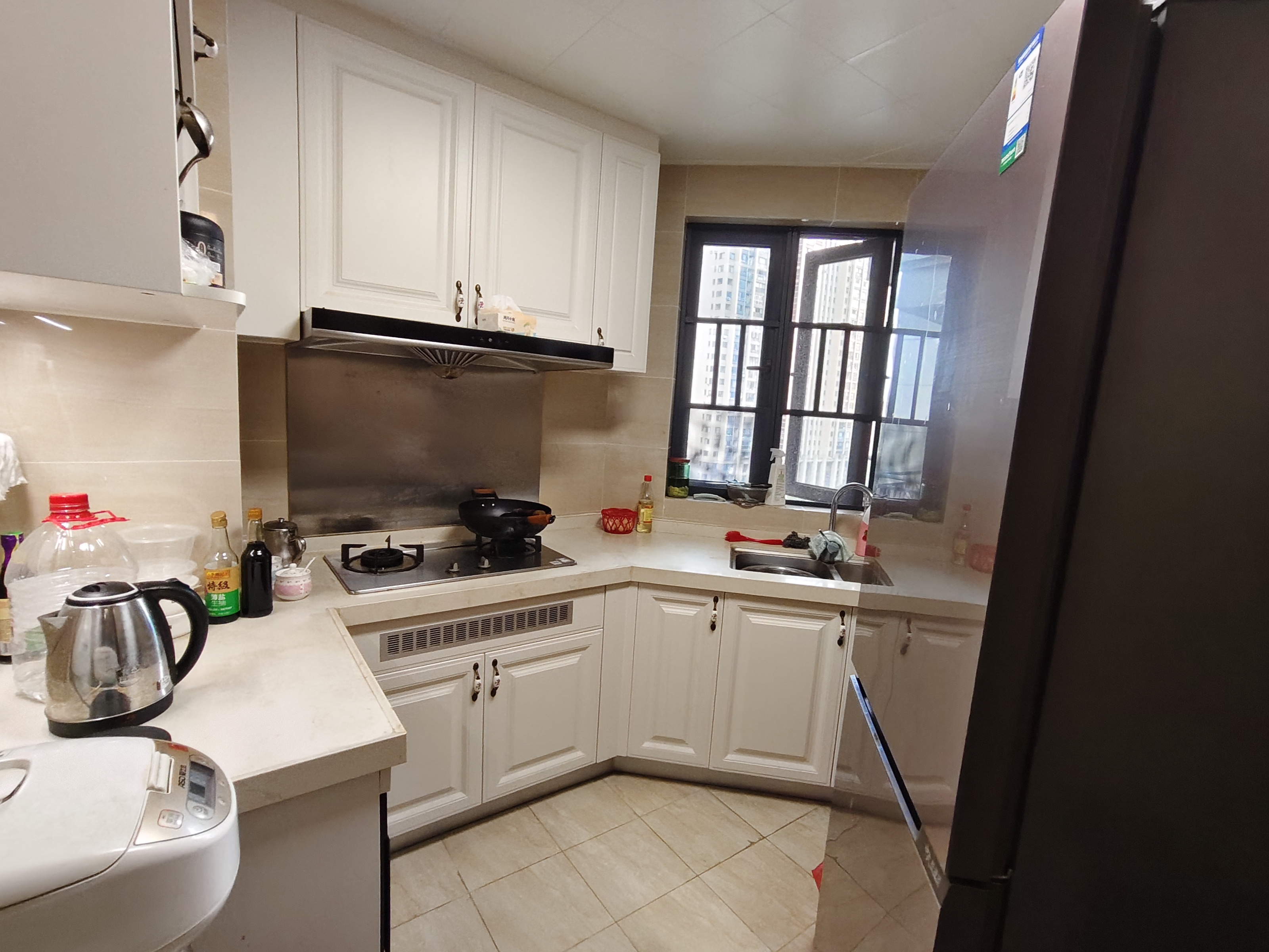 恒大华府  2室2厅1卫    48.0万 恒大华府  2室2厅1卫    48.0万室内图