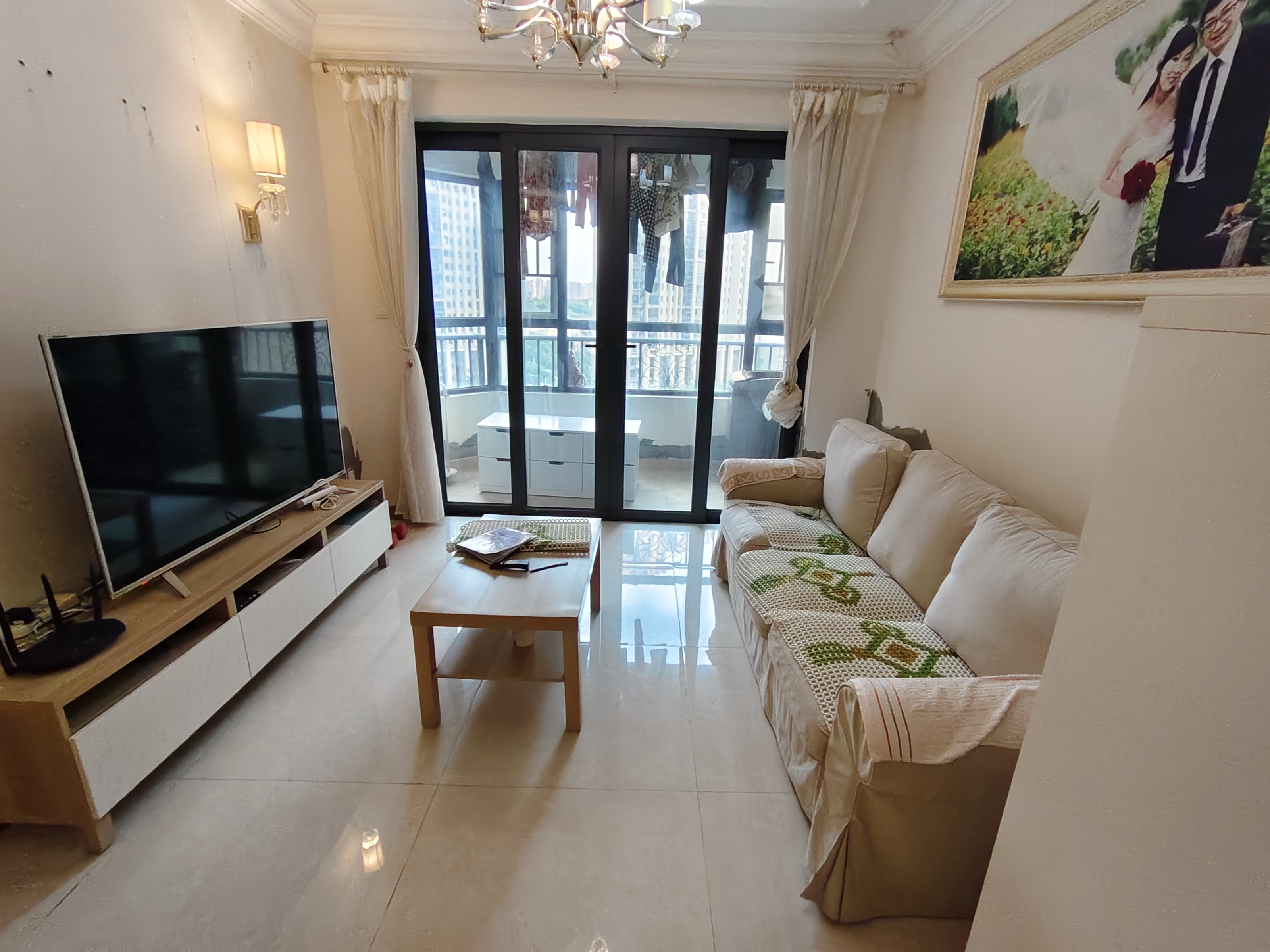 恒大华府  2室2厅1卫    48.0万 恒大华府  2室2厅1卫    48.0万室内图