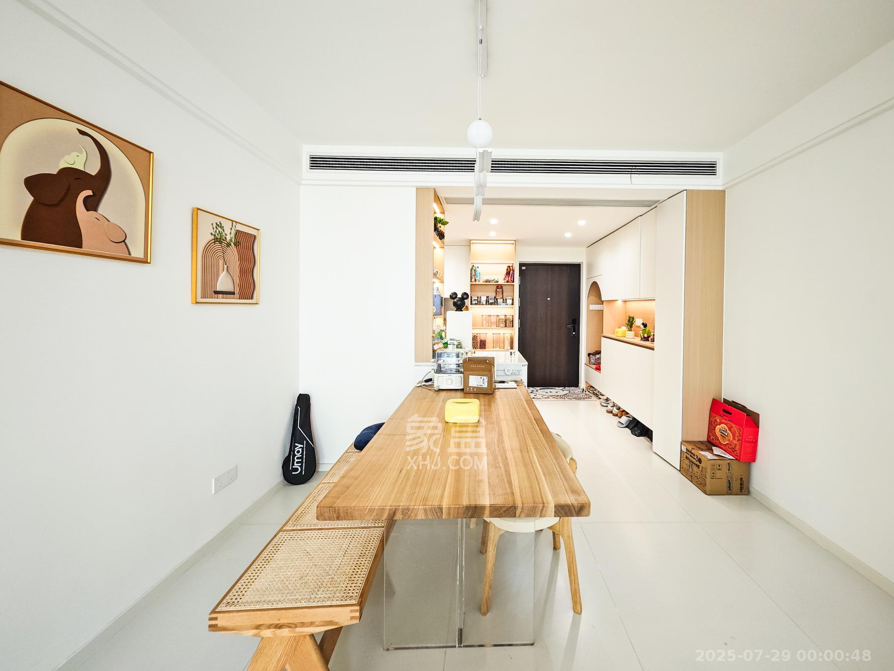 长沙北中心保利时代B区  3室2厅2卫    128.0万 长沙北中心保利时代B区  3室2厅2卫    128.0万客厅