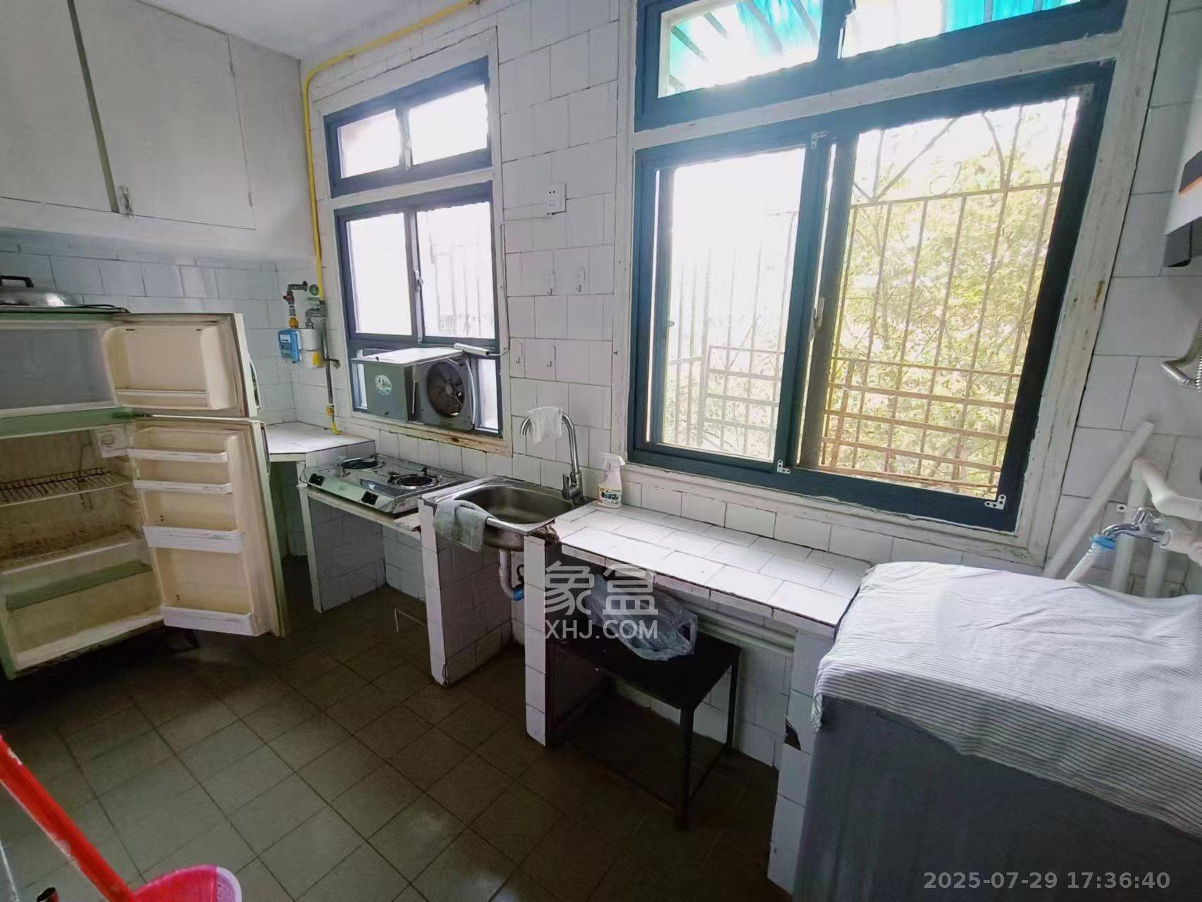 曙光路友阿宿舍  2室1厅1卫    1600.0元/月室内图