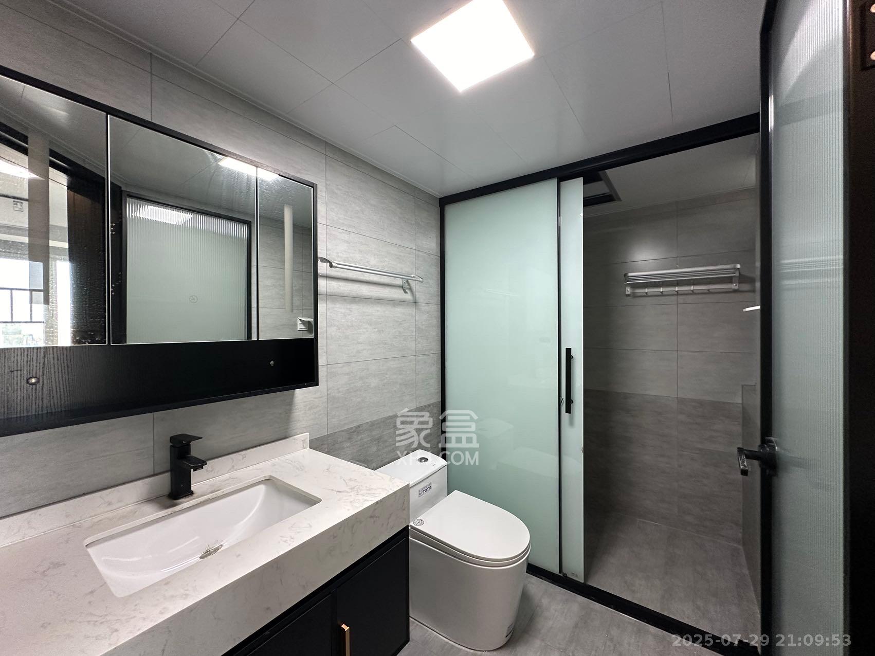 北辰三角洲C3区 3室2厅2卫 5500.0元/月 北辰三角洲C3区 3室2厅2卫 5500.0元/月室内图