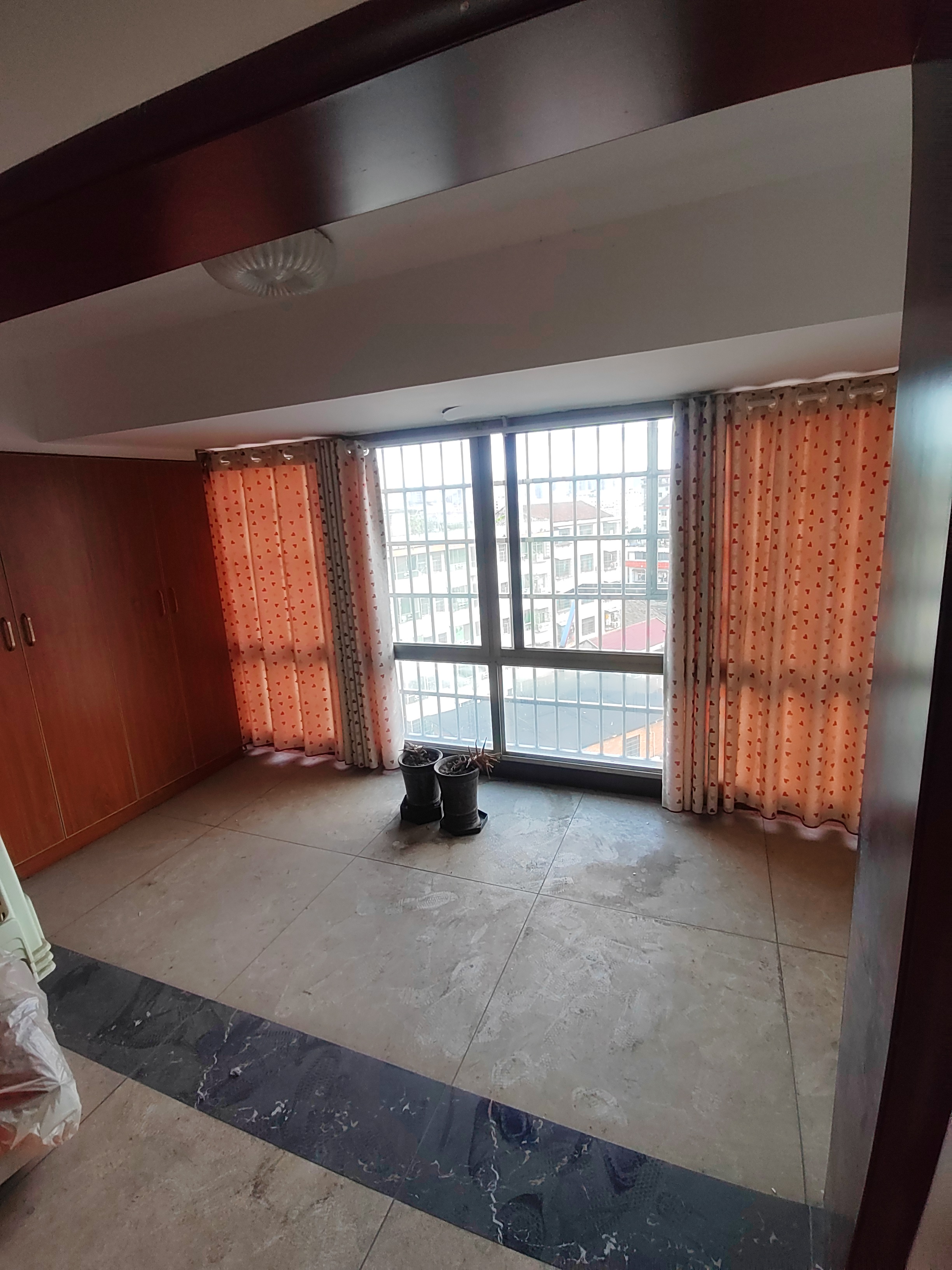 娄星区散盘 3室2厅2卫 29.8万 娄星区散盘 3室2厅2卫 29.8万室内图