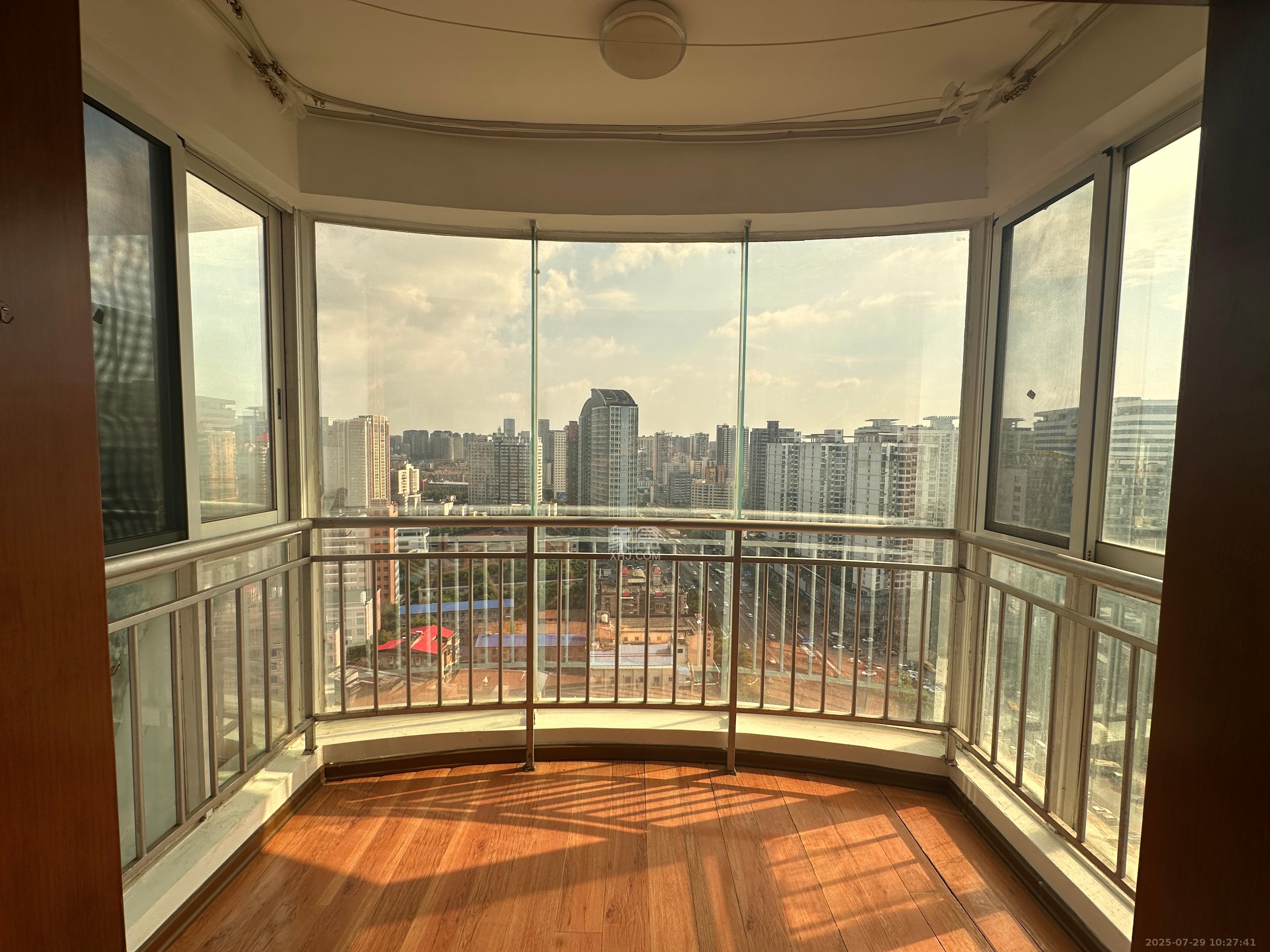 芙蓉公馆 1室0厅0卫 2800.0元/月 芙蓉公馆 1室0厅0卫 2800.0元/月室内图