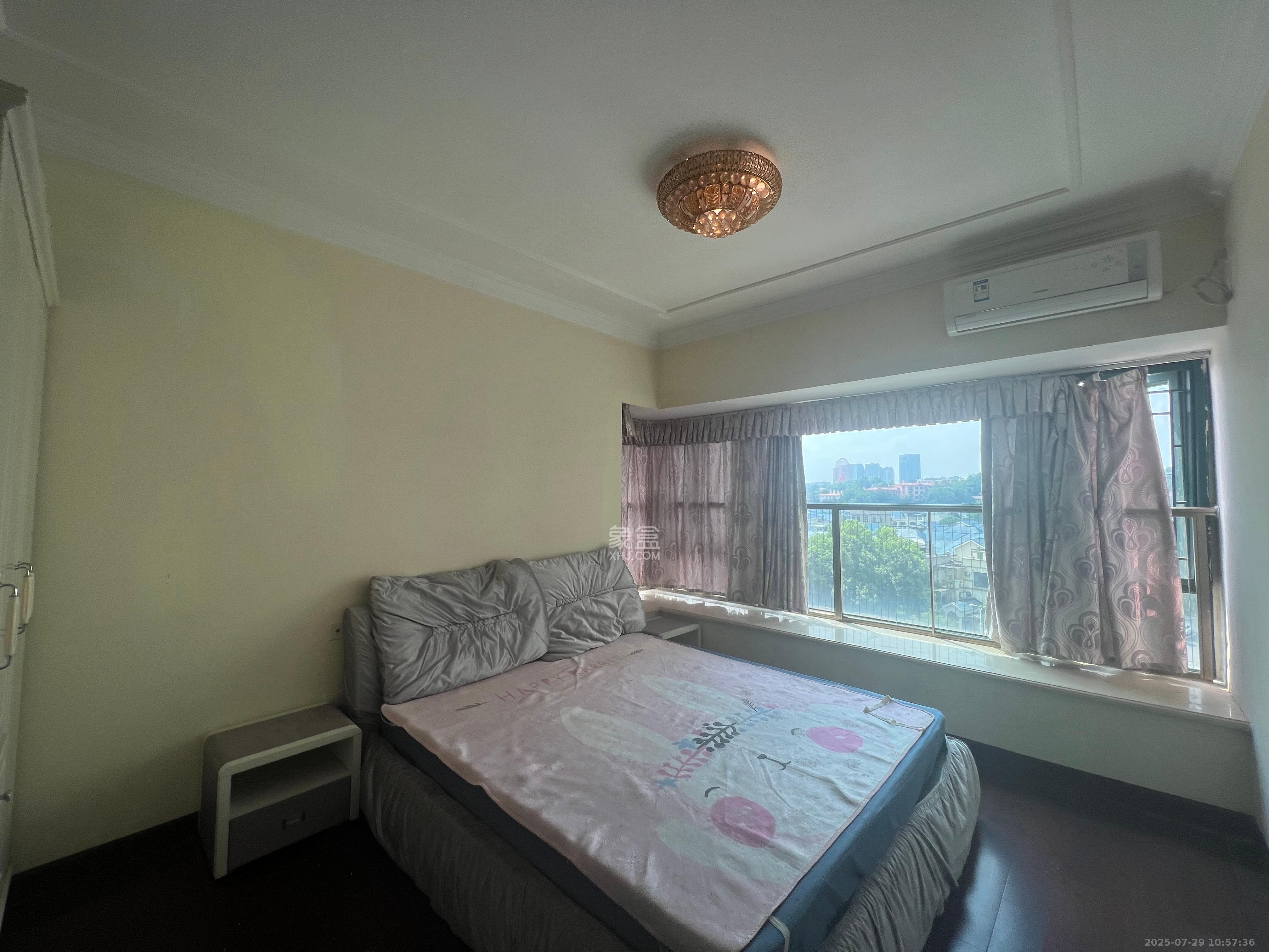 恒大雅苑 3室2厅2卫 2600.0元/月 恒大雅苑 3室2厅2卫 2600.0元/月室内图