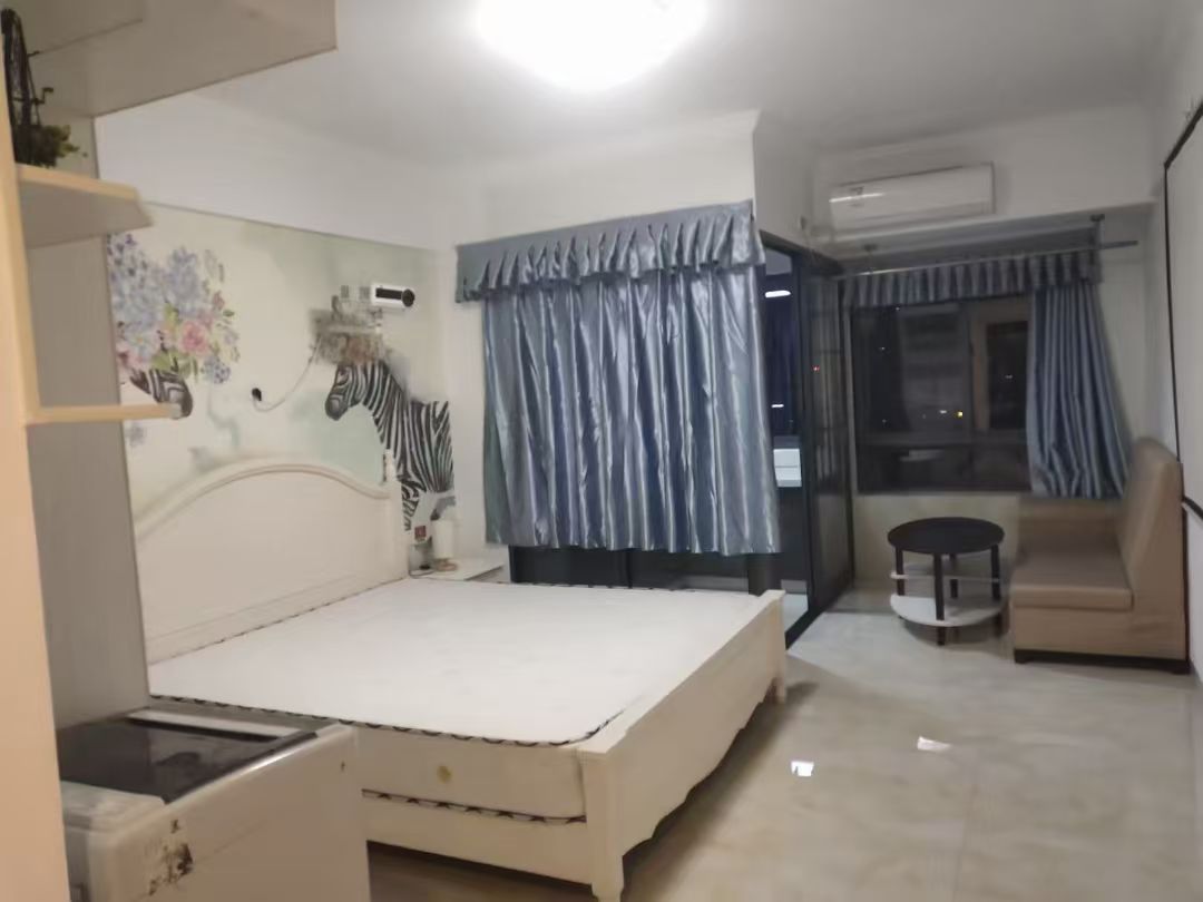 东方曼哈顿 1室1厅1卫 1300.0元/月 东方曼哈顿 1室1厅1卫 1300.0元/月室内图