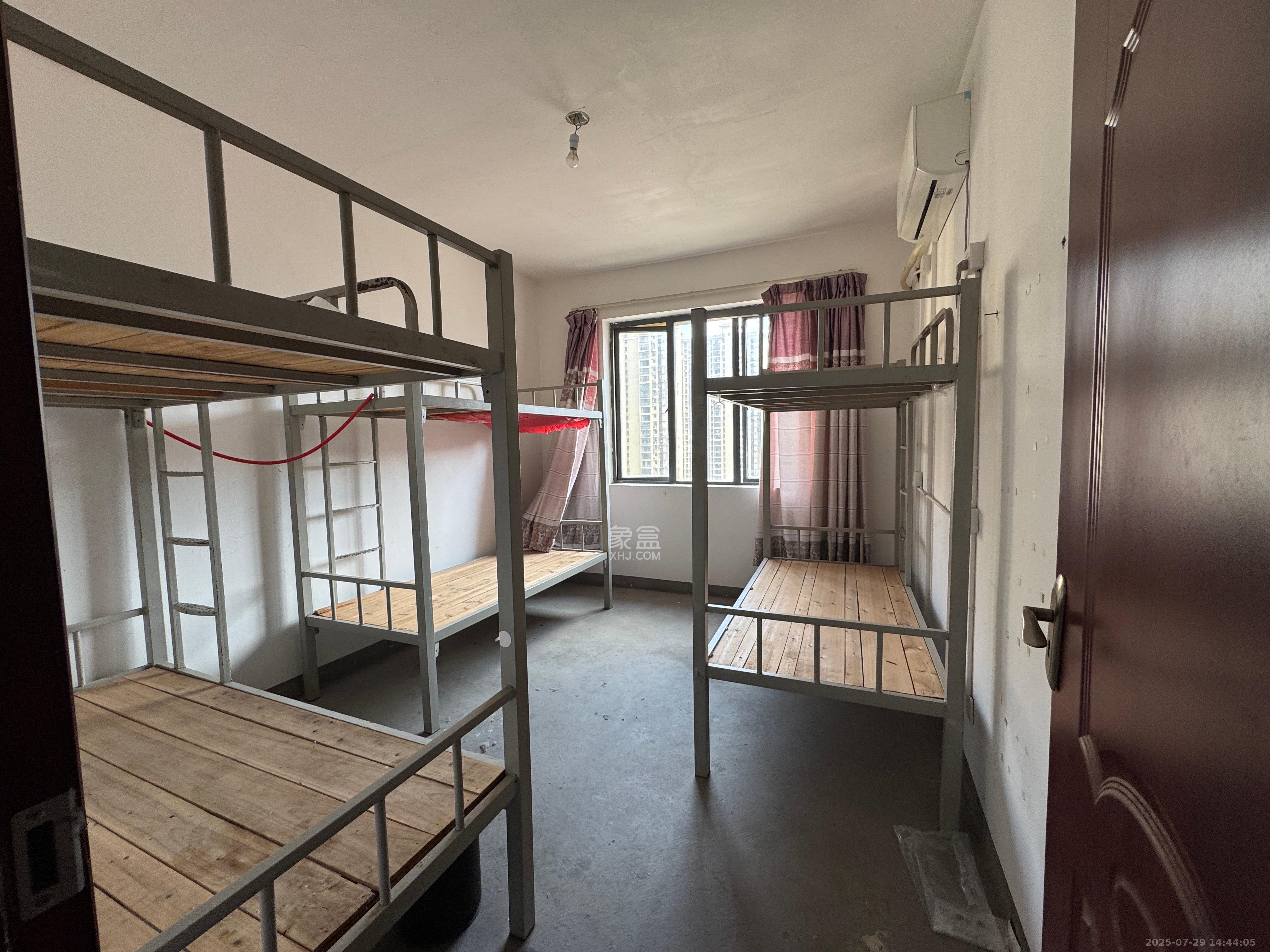 澳海澜庭 3室2厅1卫 1300.0元/月 澳海澜庭 3室2厅1卫 1300.0元/月室内图