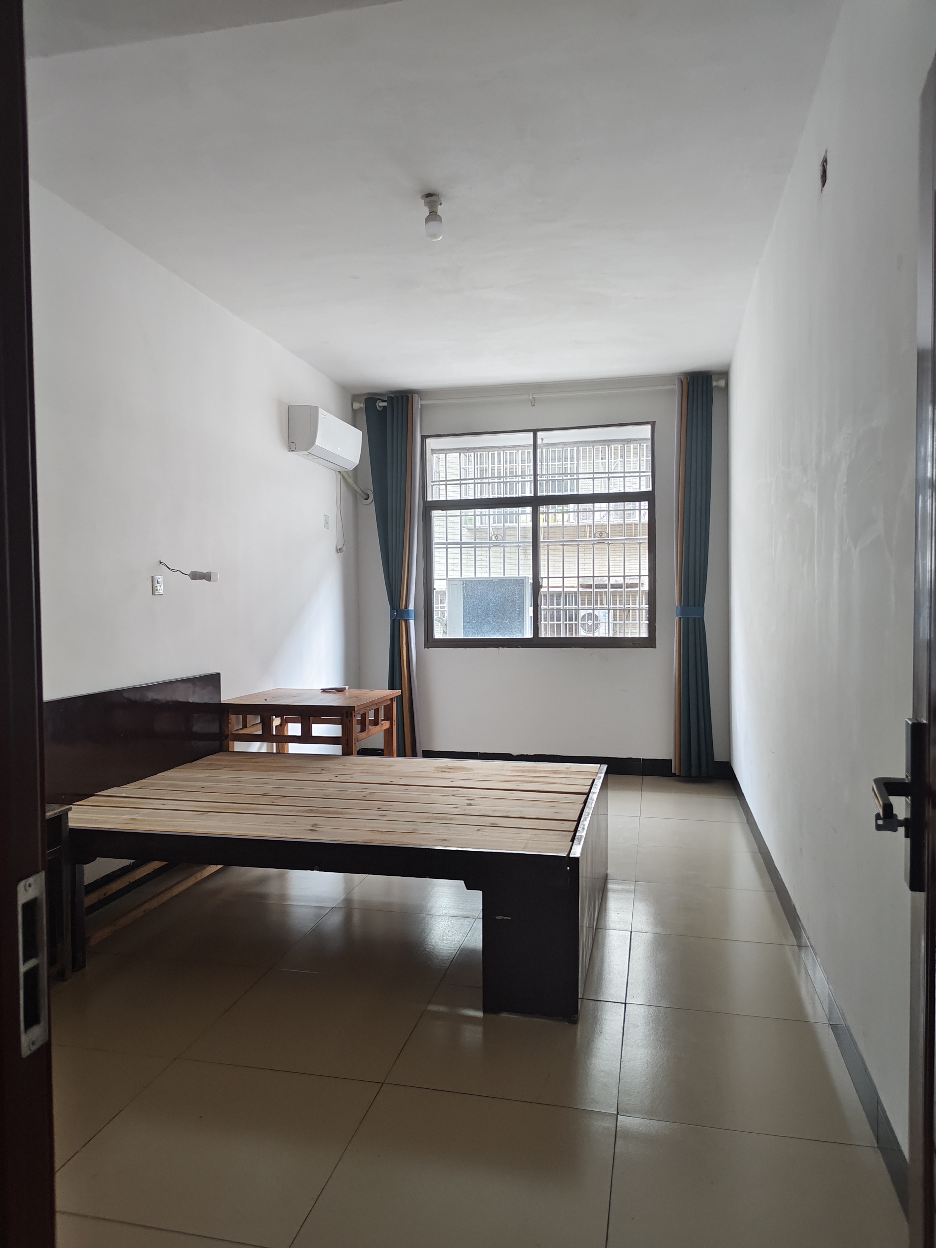 馨园小区 1室0厅0卫 800.0元/月 馨园小区 1室0厅0卫 800.0元/月室内图