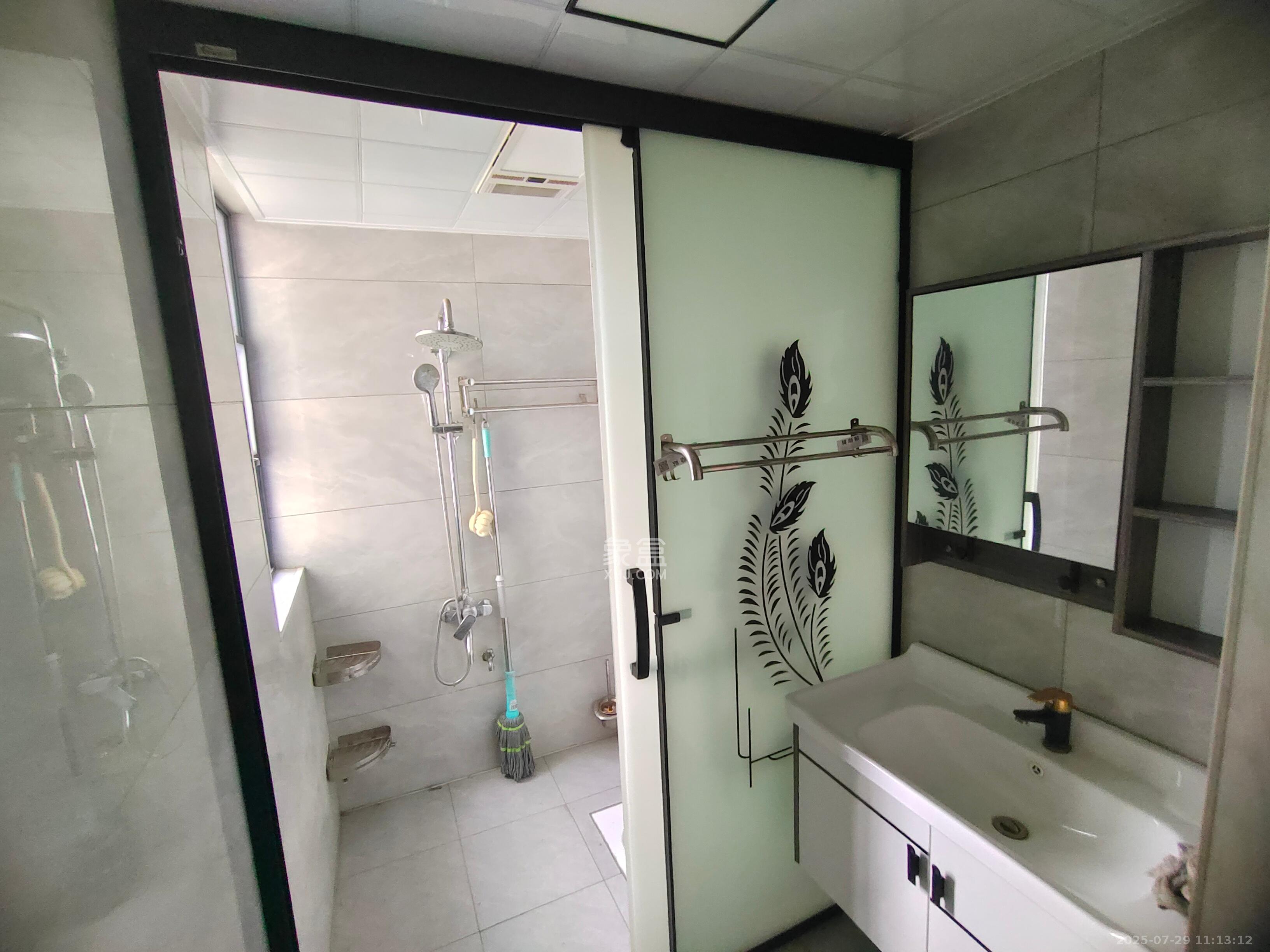 真人桥家园一期 3室1厅1卫 2100.0元/月 真人桥家园一期 3室1厅1卫 2100.0元/月室内图