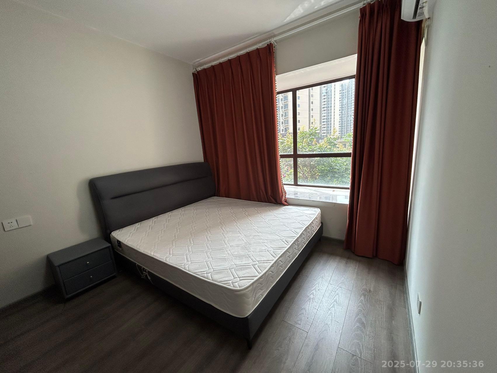 中房天玺湾 4室2厅2卫 2000.0元/月 中房天玺湾 4室2厅2卫 2000.0元/月室内图