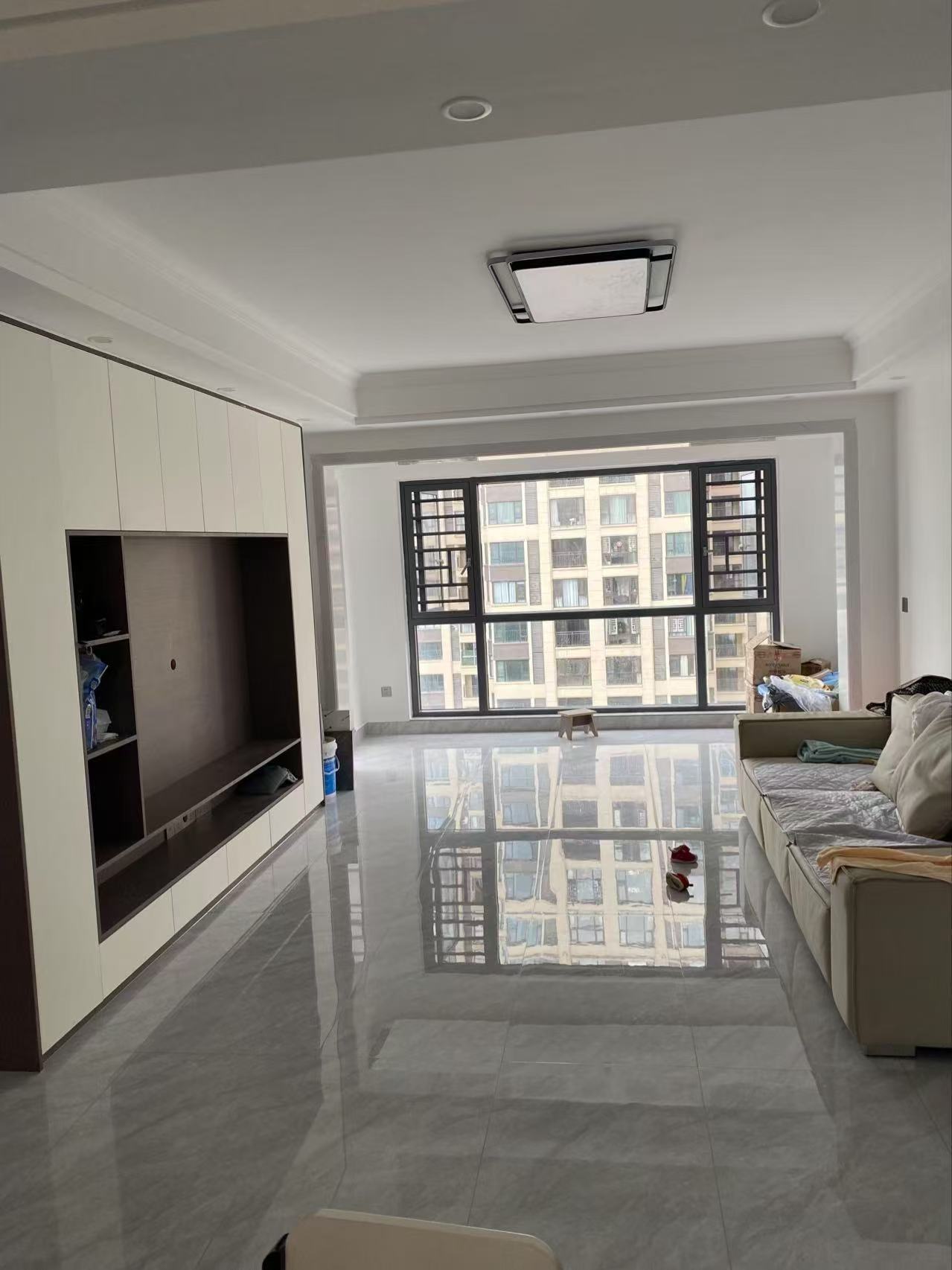 美的梧桐庄园 3室2厅1卫 2200.0元/月 美的梧桐庄园 3室2厅1卫 2200.0元/月室内图