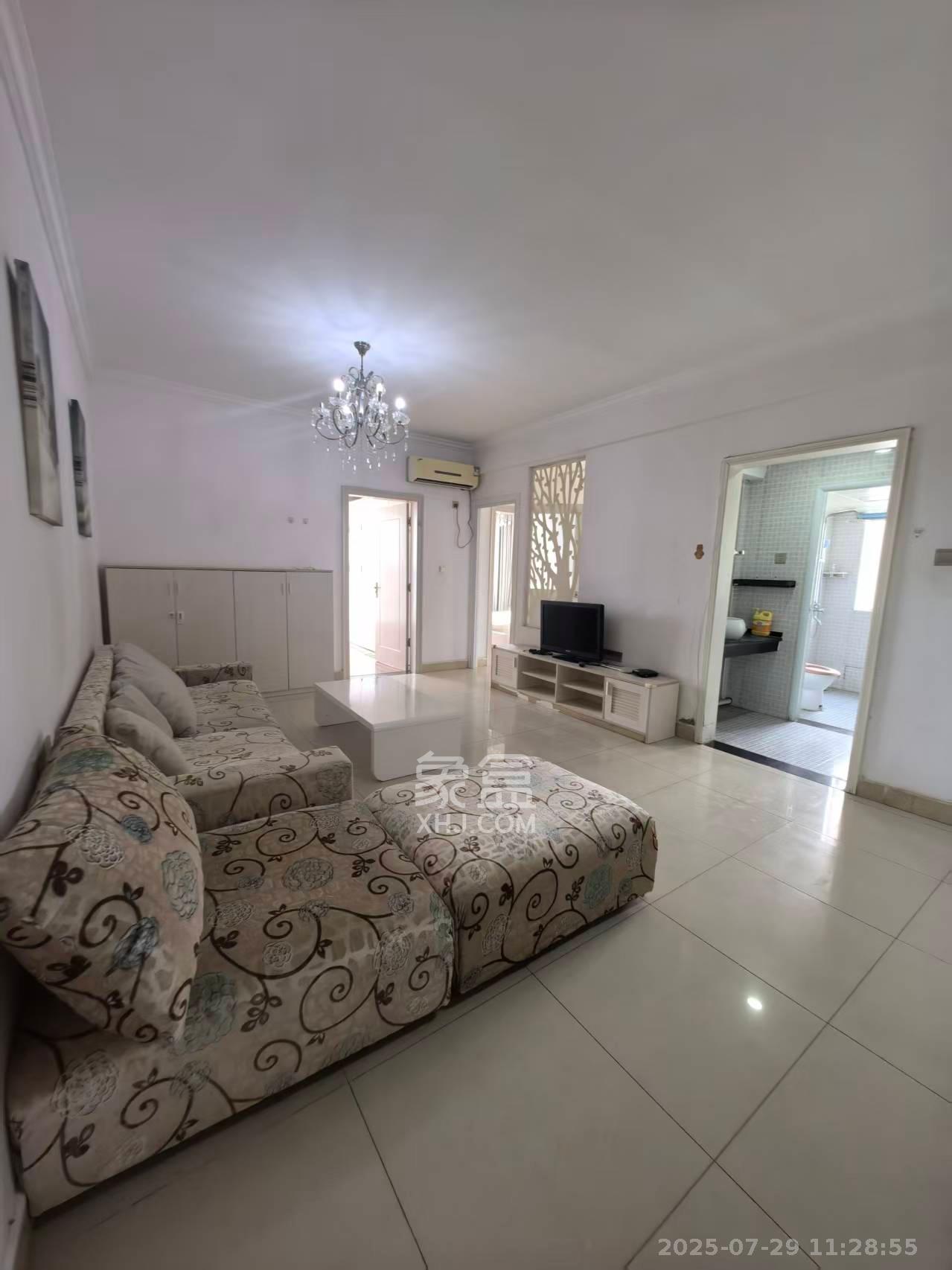 银轩铭誉(四海怡家) 3室1厅1卫 2700.0元/月 银轩铭誉(四海怡家) 3室1厅1卫 2700.0元/月室内图