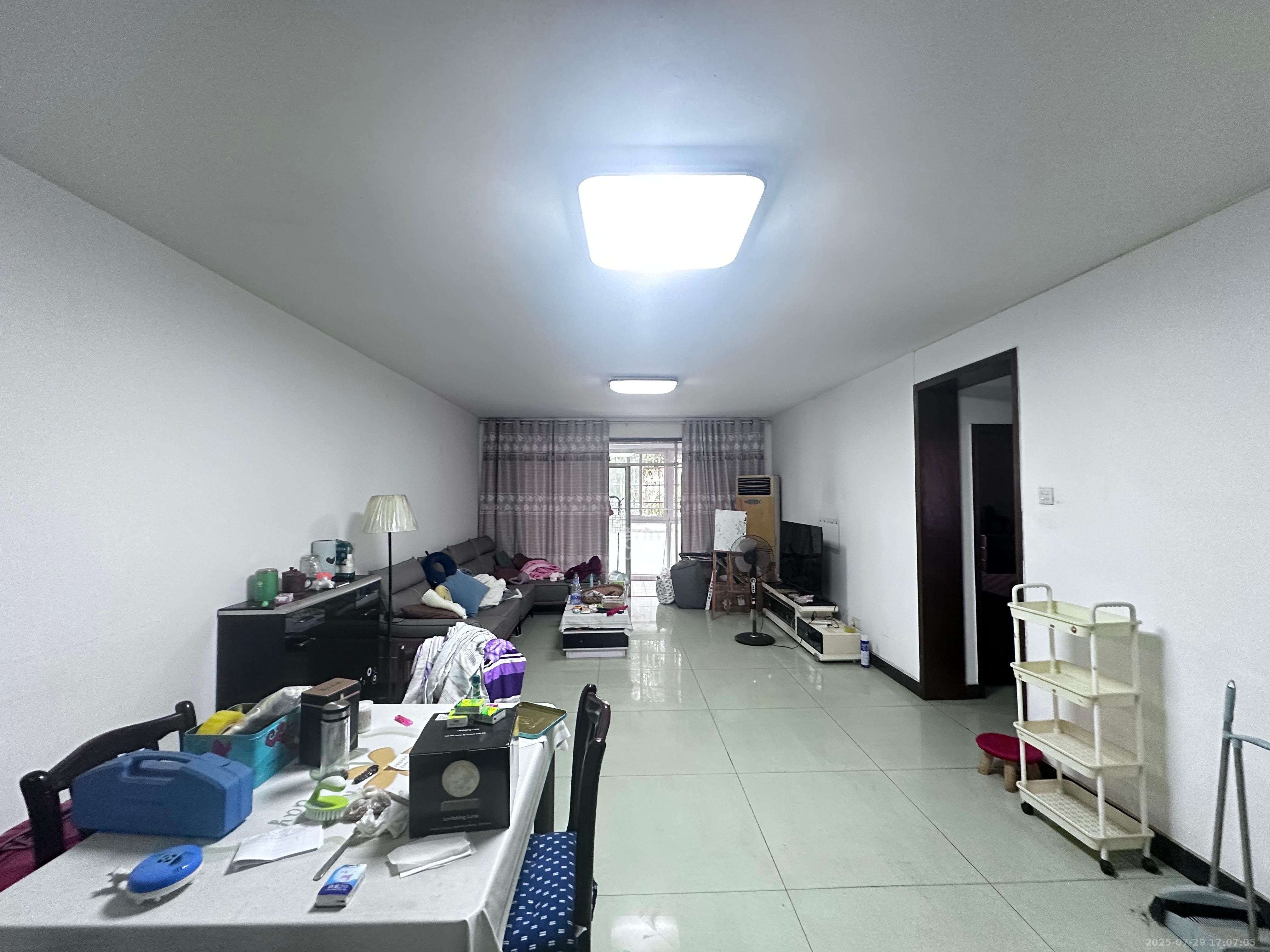马王堆涂料城  3室2厅1卫   2200.00元/月