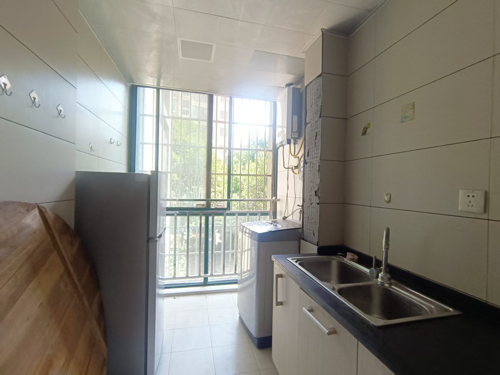 桃花里  2室2厅1卫    1280.0元/月 桃花里  2室2厅1卫    1280.0元/月室内图