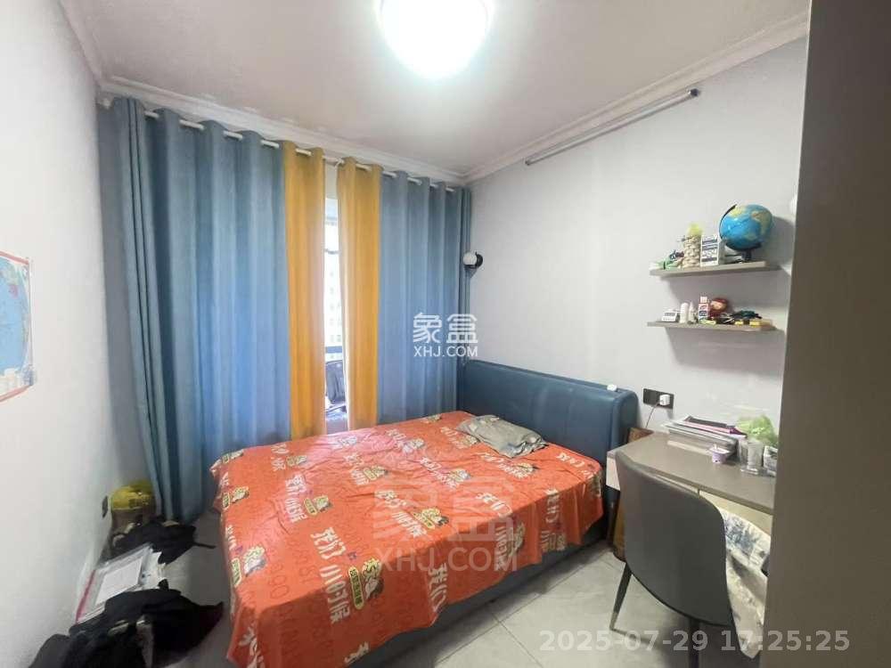 经世龙城 4室2厅2卫 2500.0元/月 经世龙城 4室2厅2卫 2500.0元/月室内图