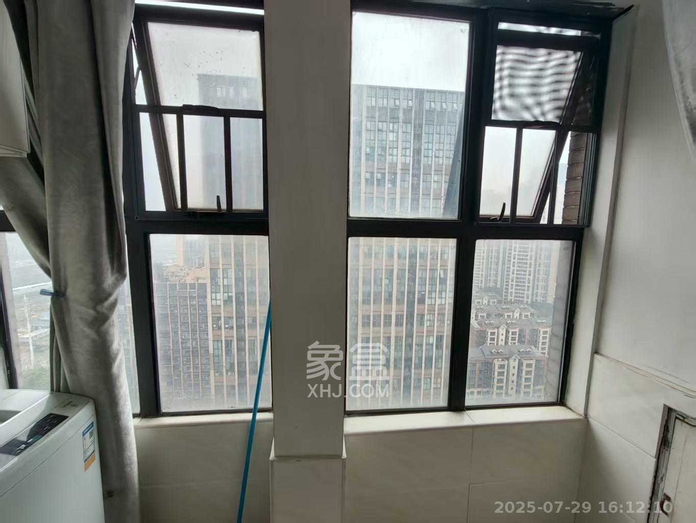 万科魅力之城  1室1厅1卫   1300.00元/月室内图