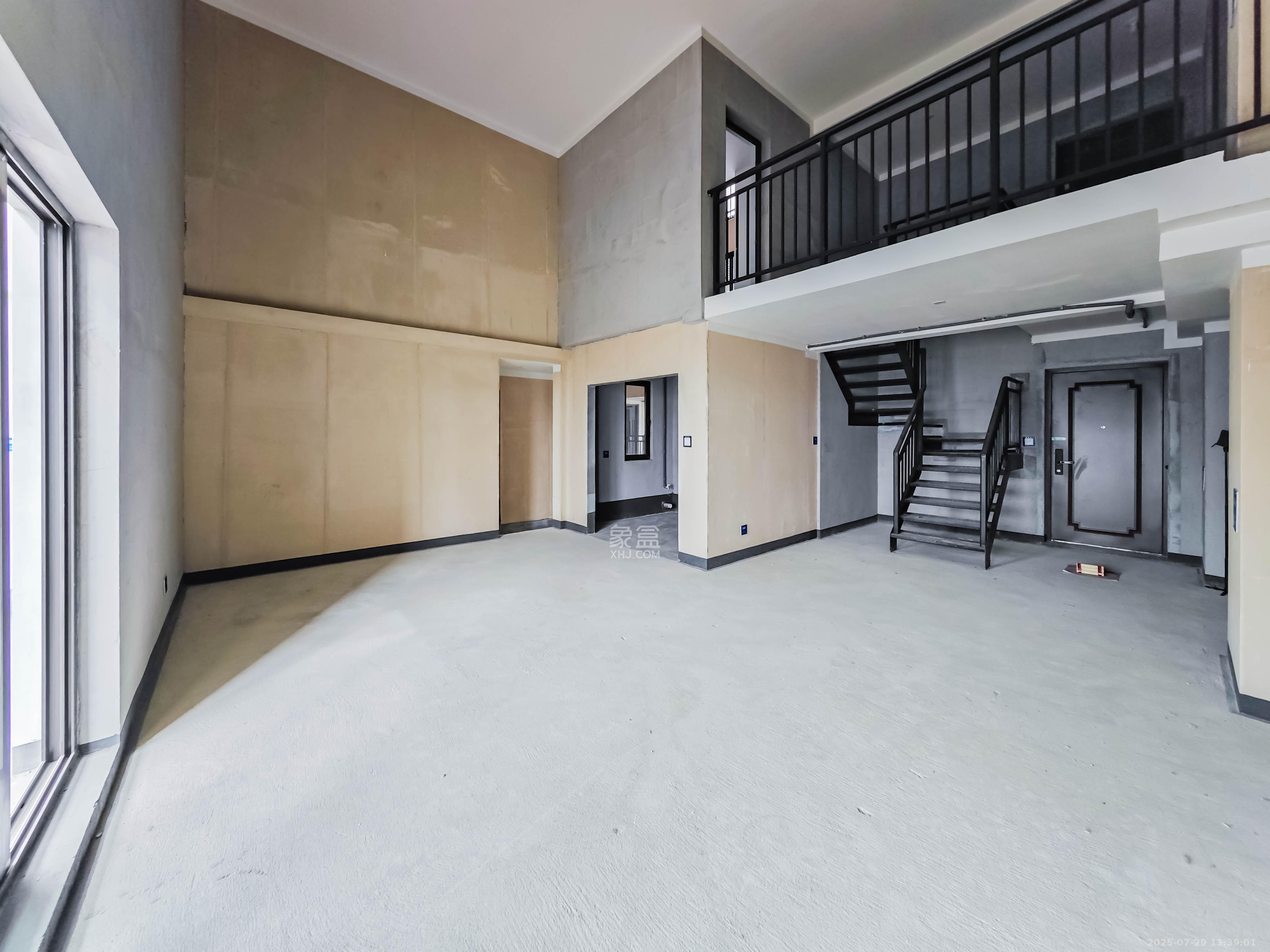 建发玖洲观澜  4室2厅1卫   160.00万
