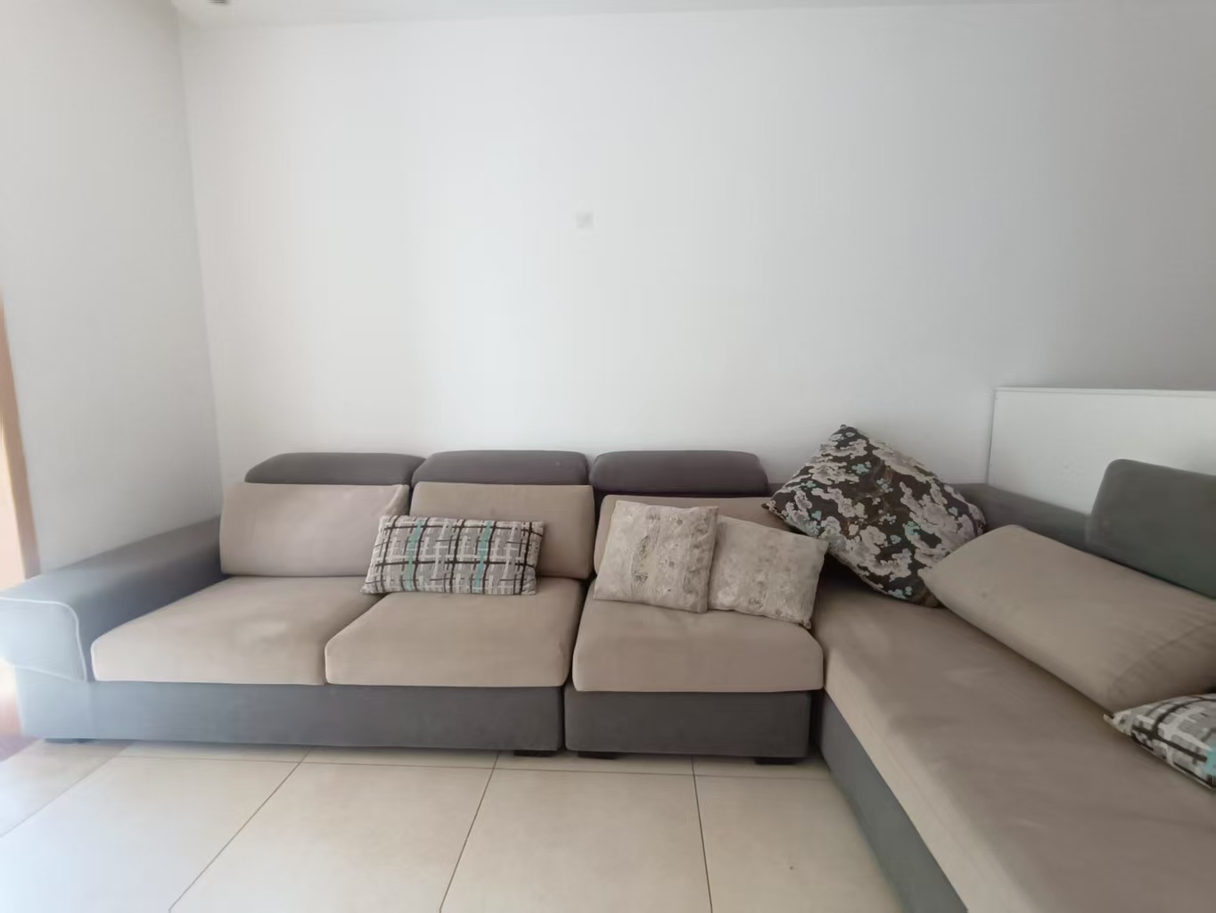 桃花里  2室2厅1卫    1280.0元/月 桃花里  2室2厅1卫    1280.0元/月室内图