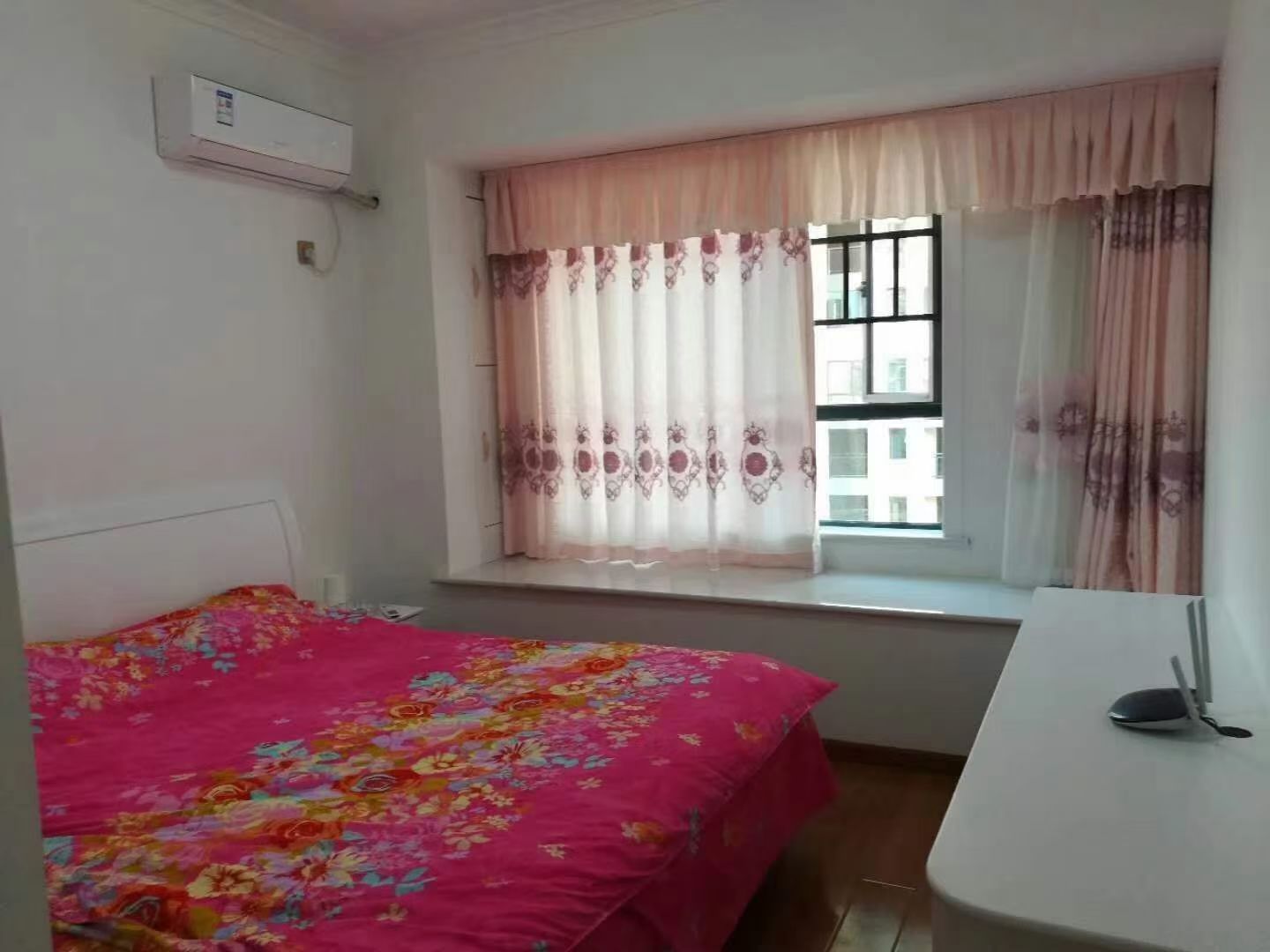 百弘学府城 1室0厅0卫 2000.0元/月 百弘学府城 1室0厅0卫 2000.0元/月室内图