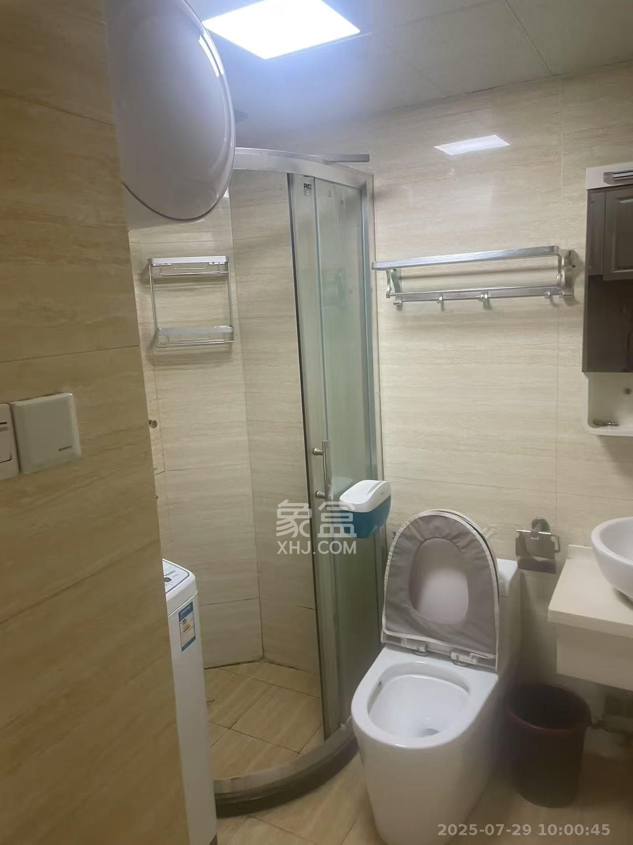 万芙锦城  1室1厅1卫   1400.00元/月室内图