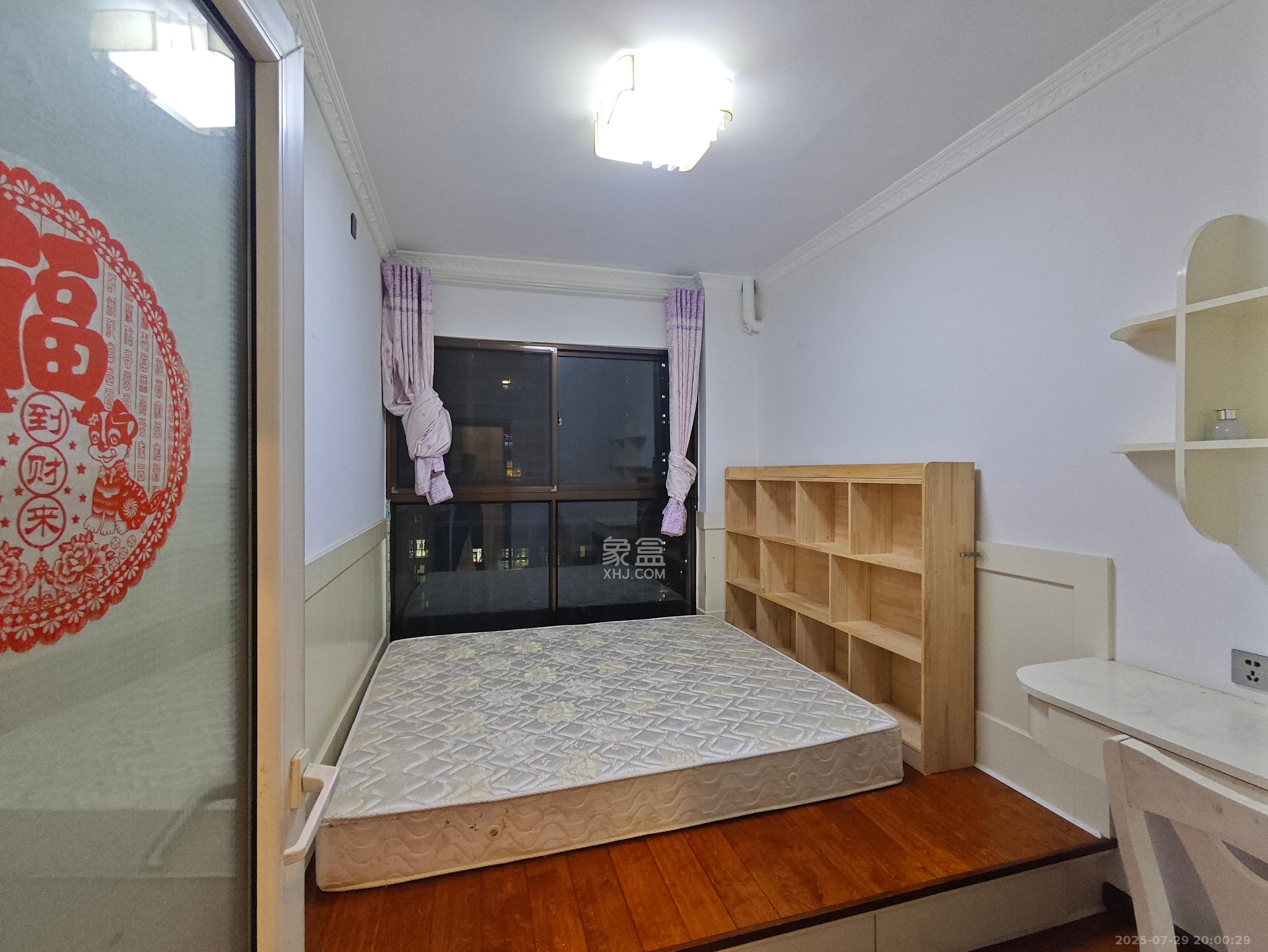 米兰春天 3室2厅1卫 2100.0元/月 米兰春天 3室2厅1卫 2100.0元/月室内图