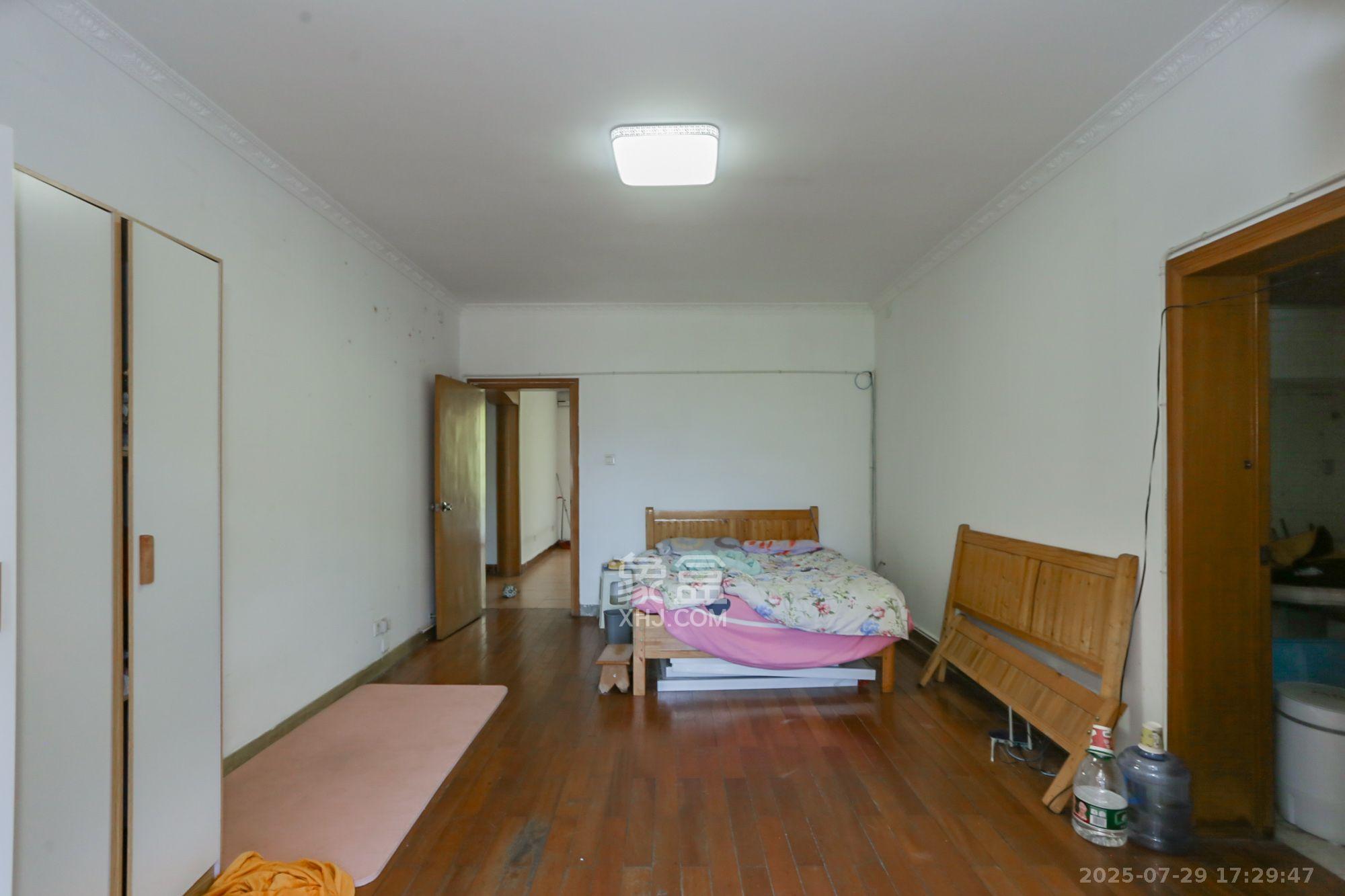 望兴家园 2室2厅1卫 1800.0元/月 望兴家园 2室2厅1卫 1800.0元/月室内图