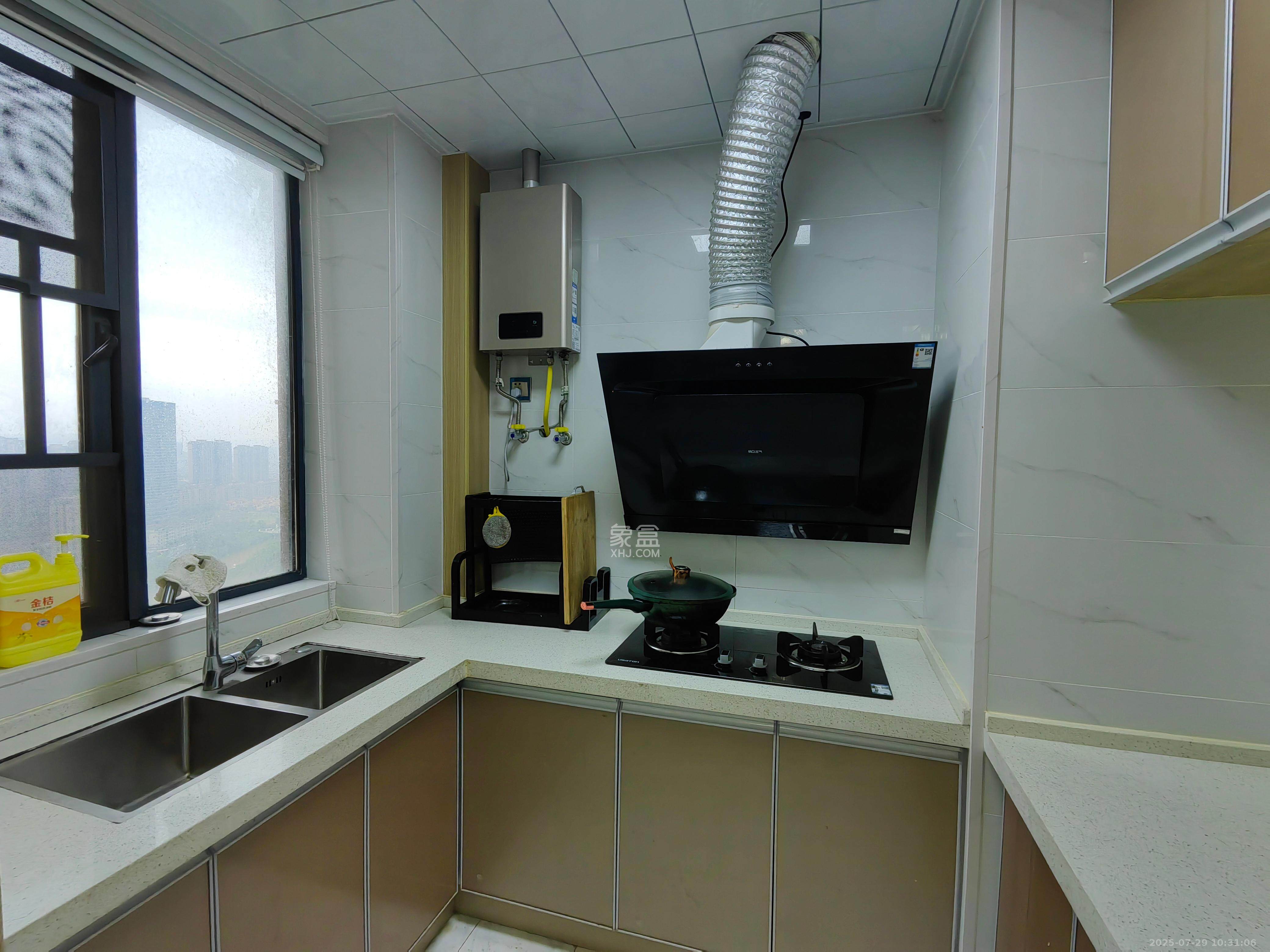 中建梅溪湖中心  3室2厅2卫    3600.0元/月室内图
