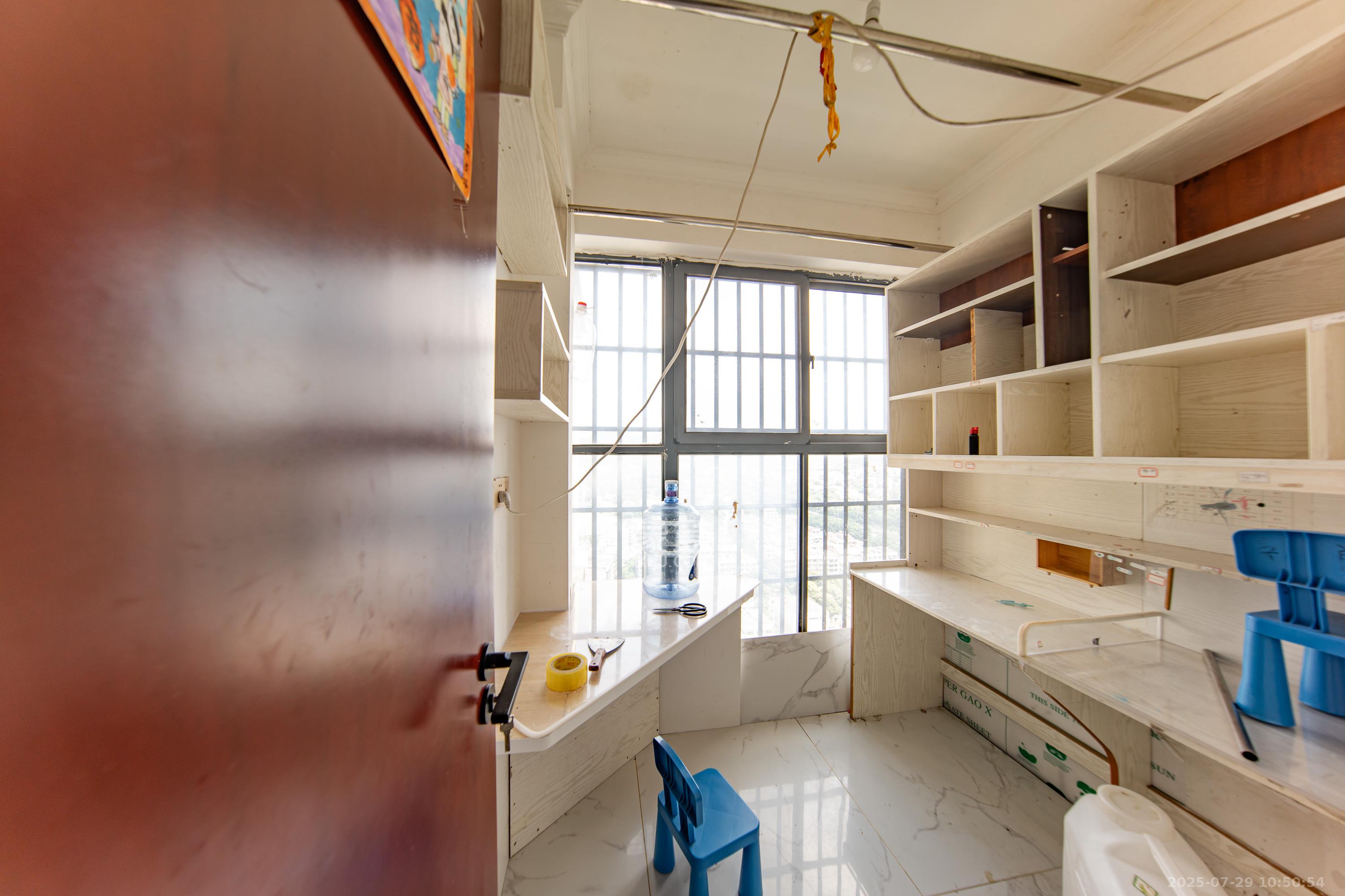 九龙领仕汇  3室1厅1卫    2200.0元/月室内图