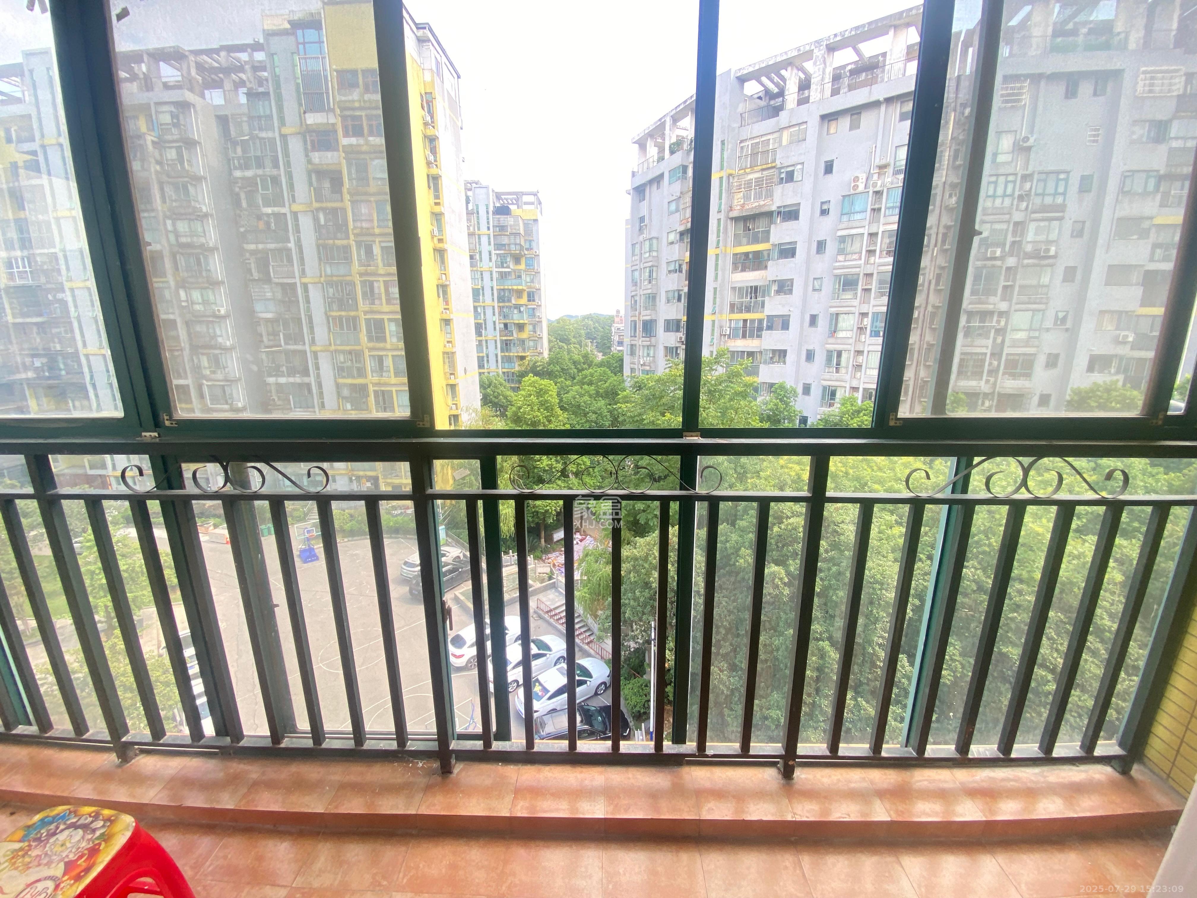 望兴景园一期 3室2厅3卫 2500.0元/月 望兴景园一期 3室2厅3卫 2500.0元/月室内图