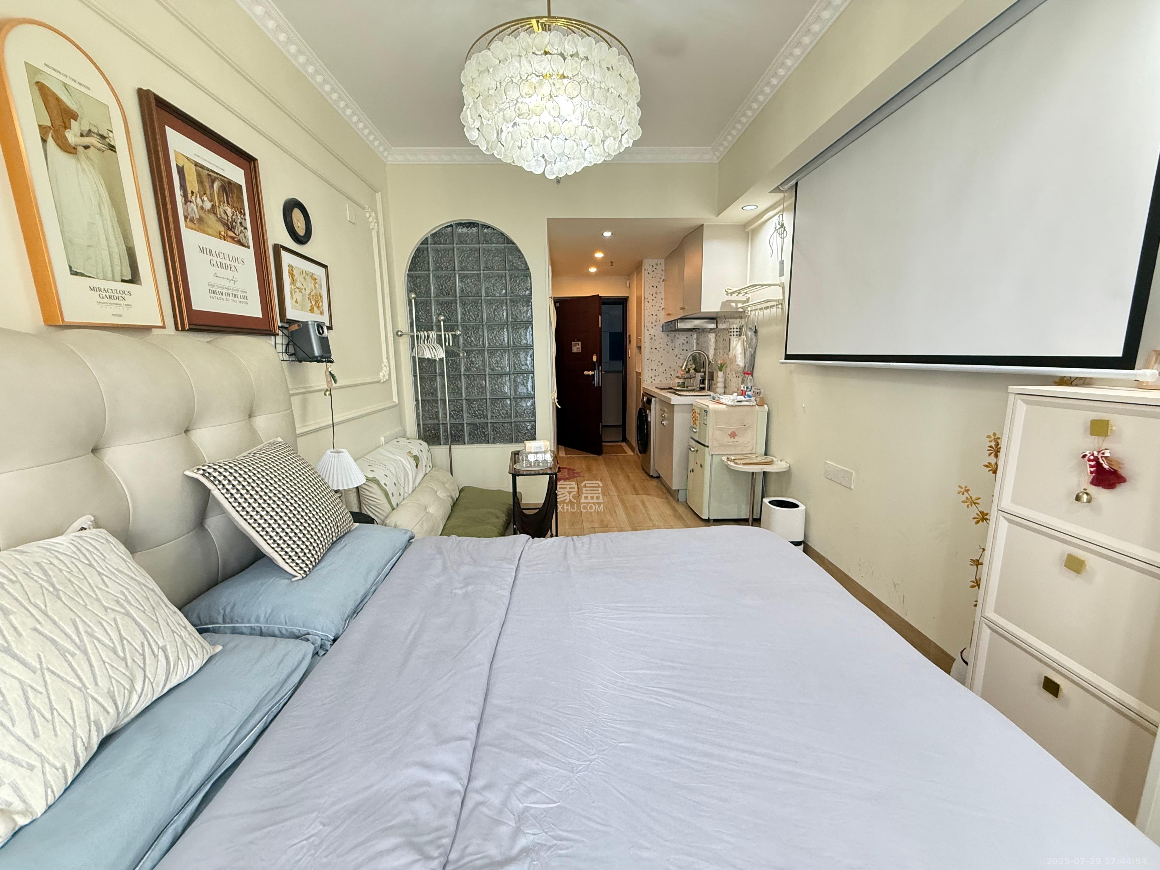 保利天禧EF区  1室0厅0卫    2100.0元/月 保利天禧EF区  1室0厅0卫    2100.0元/月室内图